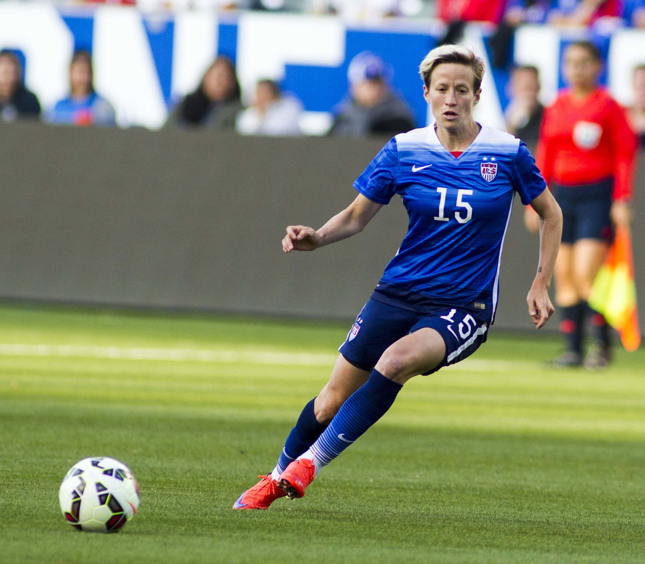 Megan Rapinoe, blue US jersey, number 15, Full HD Desktop Wallpaper