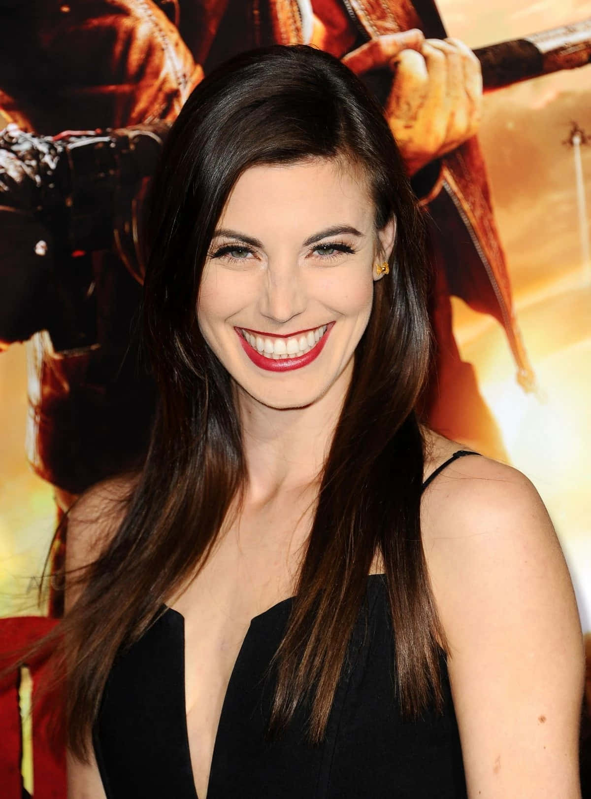 Meghan Ory, red carpet, smile, HD Phone Wallpaper