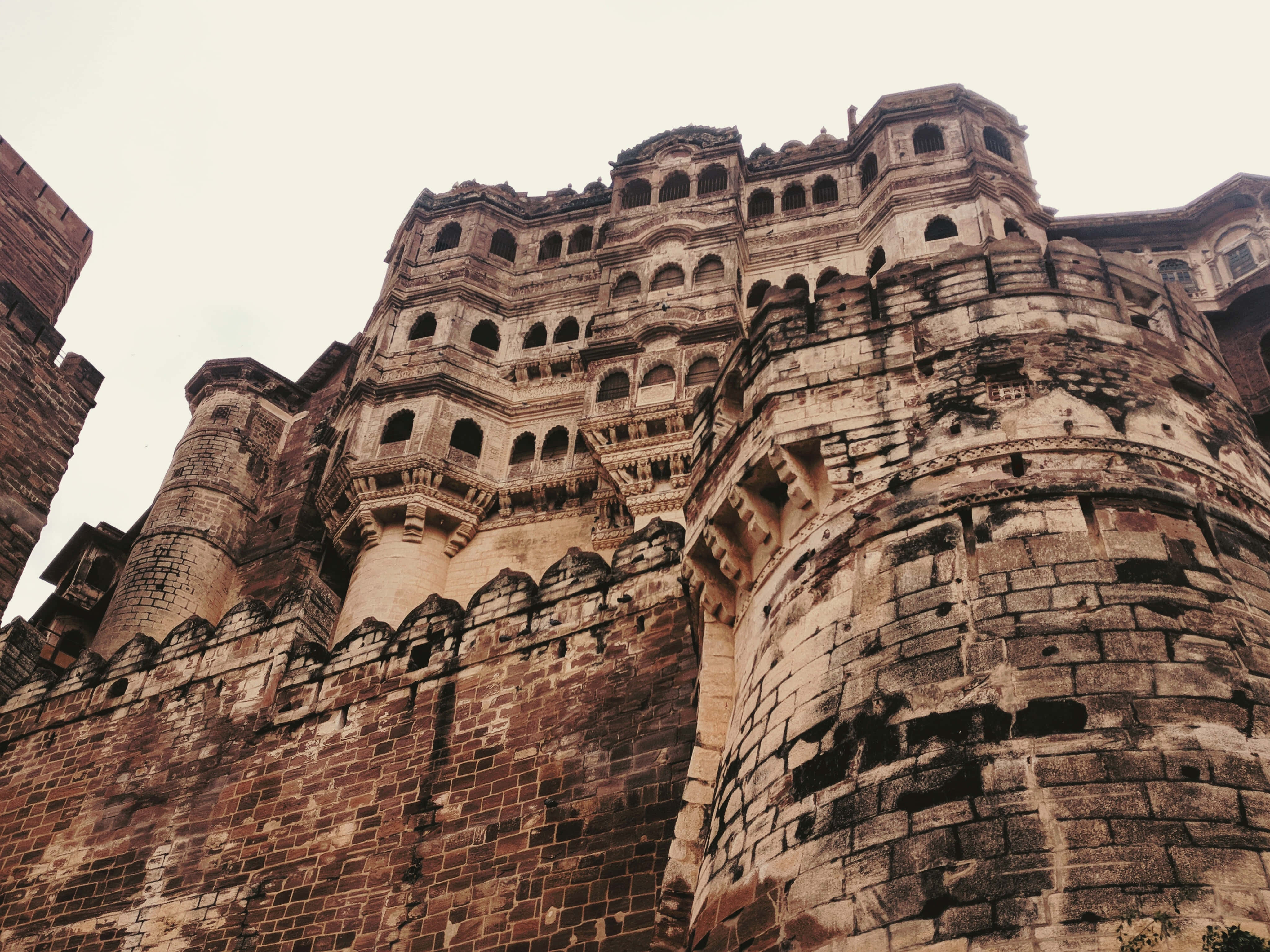 Mehrangarh Fort, stone buildings, weathered walls, 4K Desktop Wallpaper