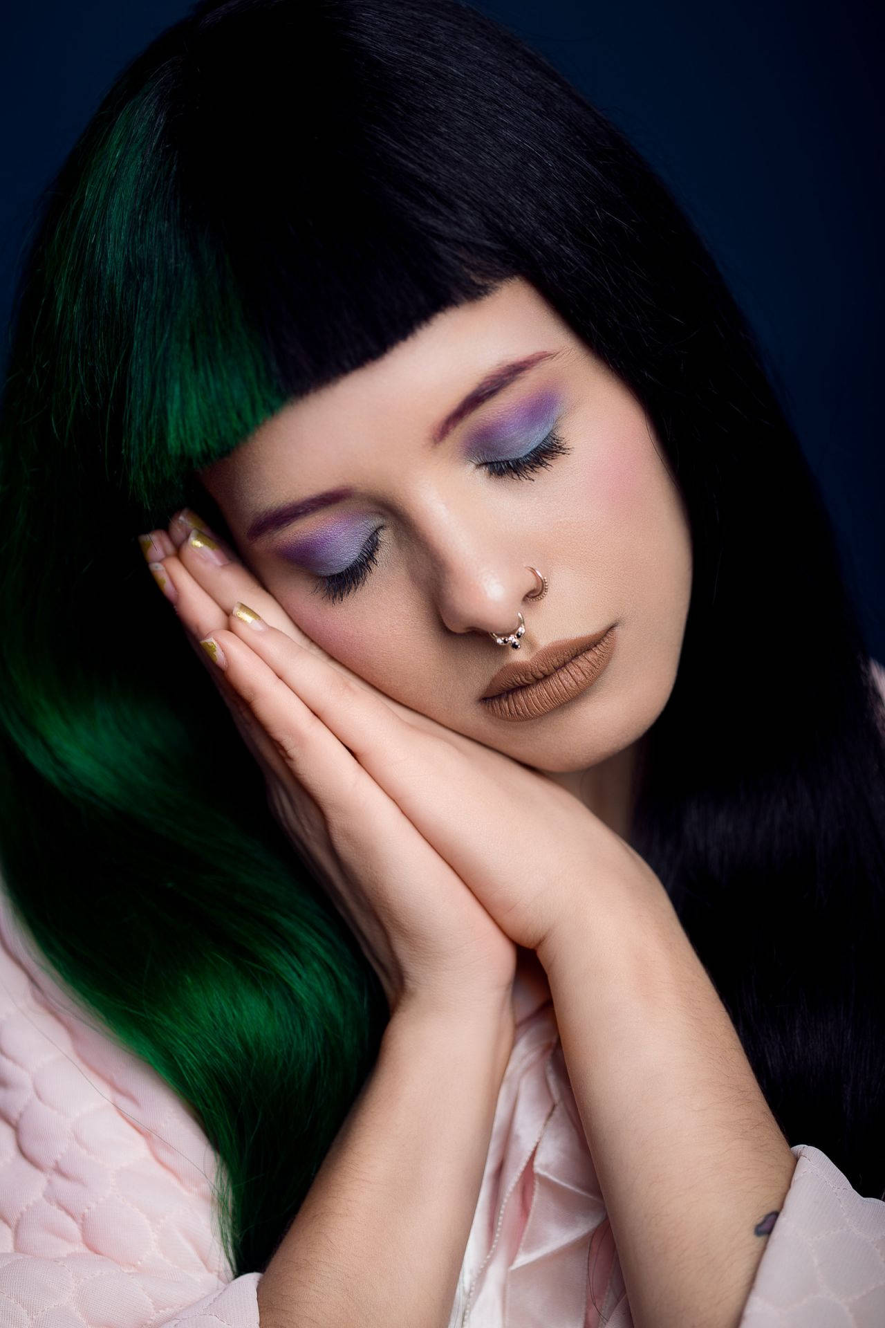 Melanie Martinez, vibrant green hair, purple eyeshadow, Full HD Phone Wallpaper