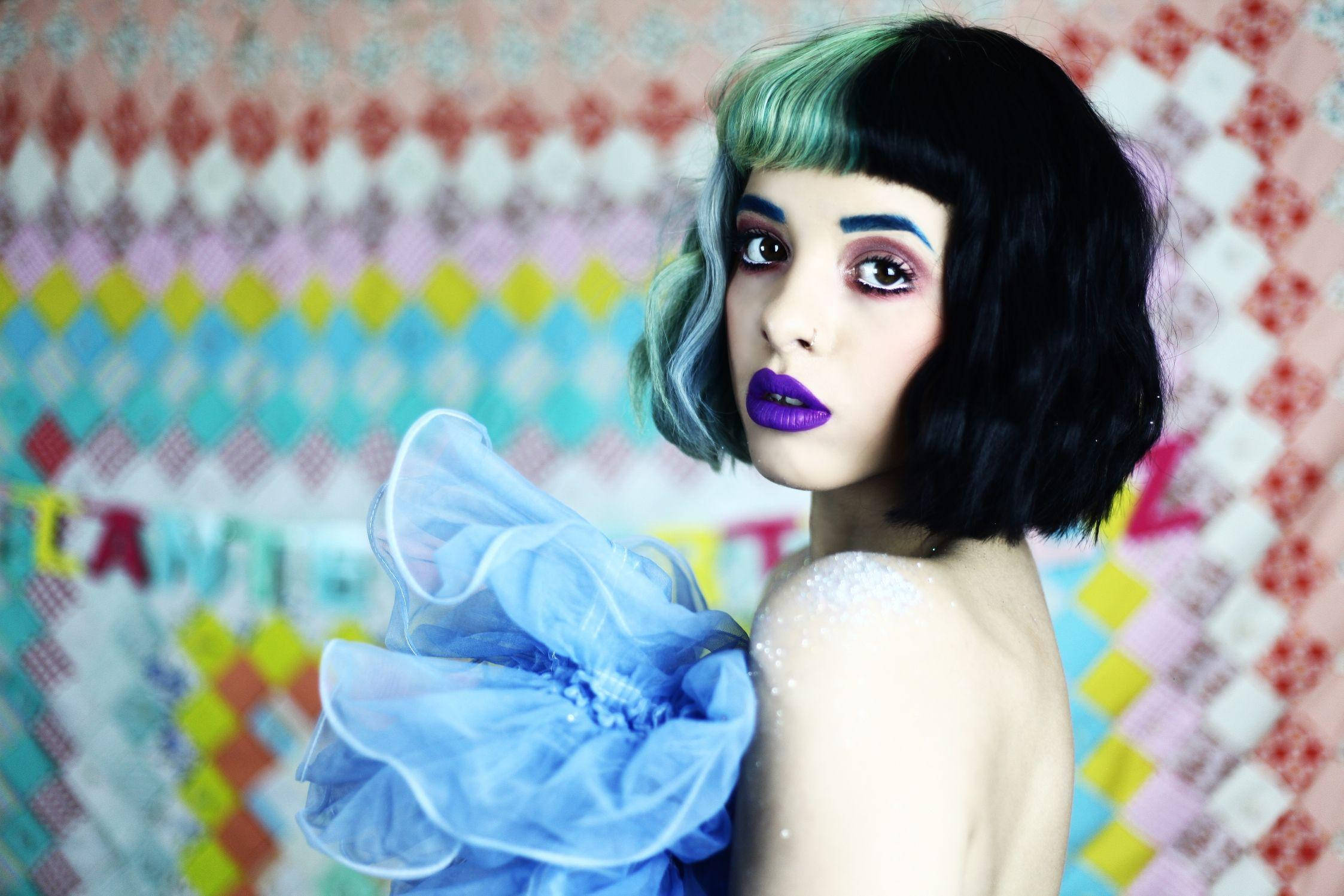 Melanie Martinez, purple lips, teal-black hair, Full HD Desktop Wallpaper