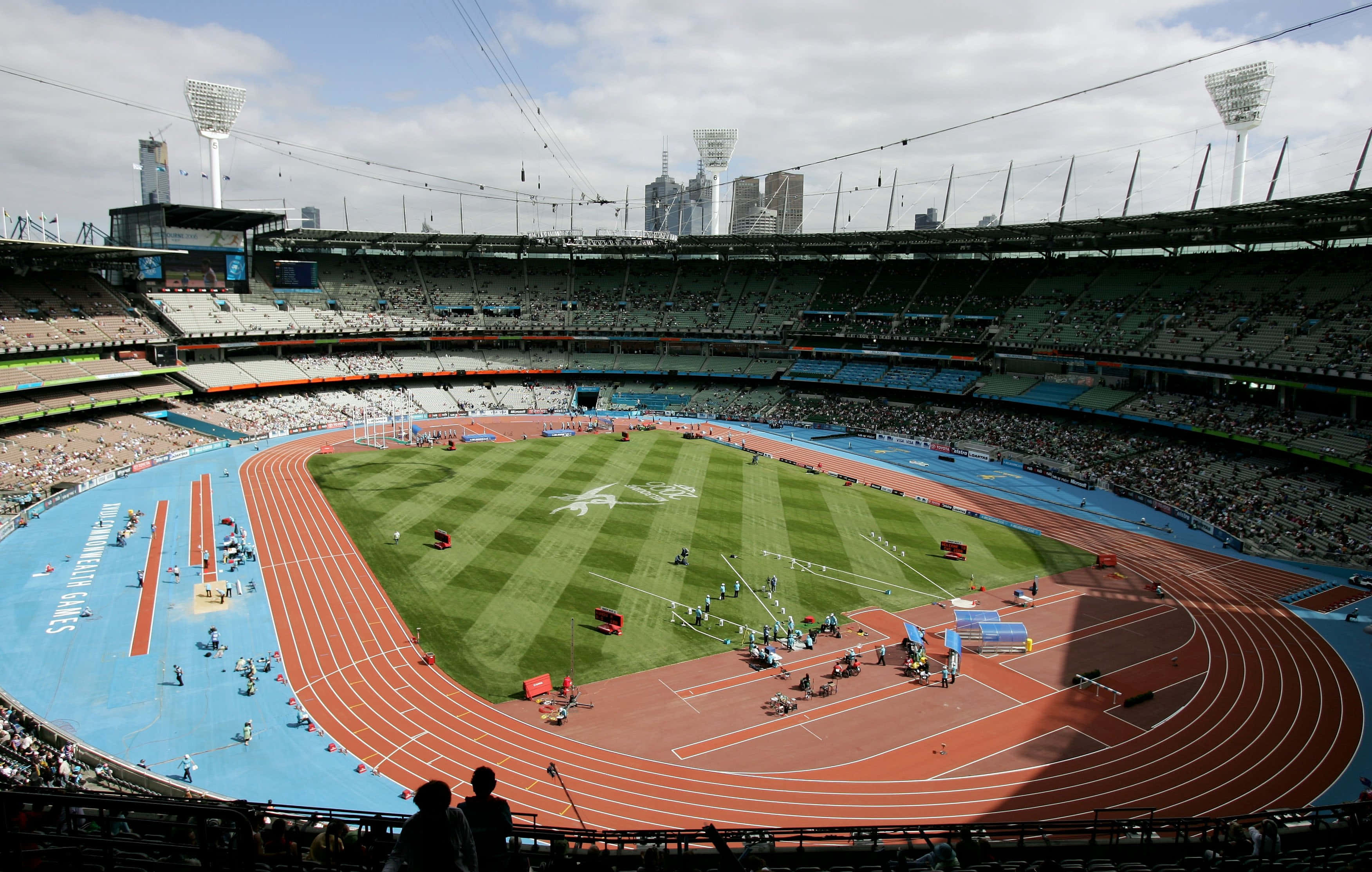 Melbourne Cricket Ground, athletics track, green field, 2K Desktop Wallpaper