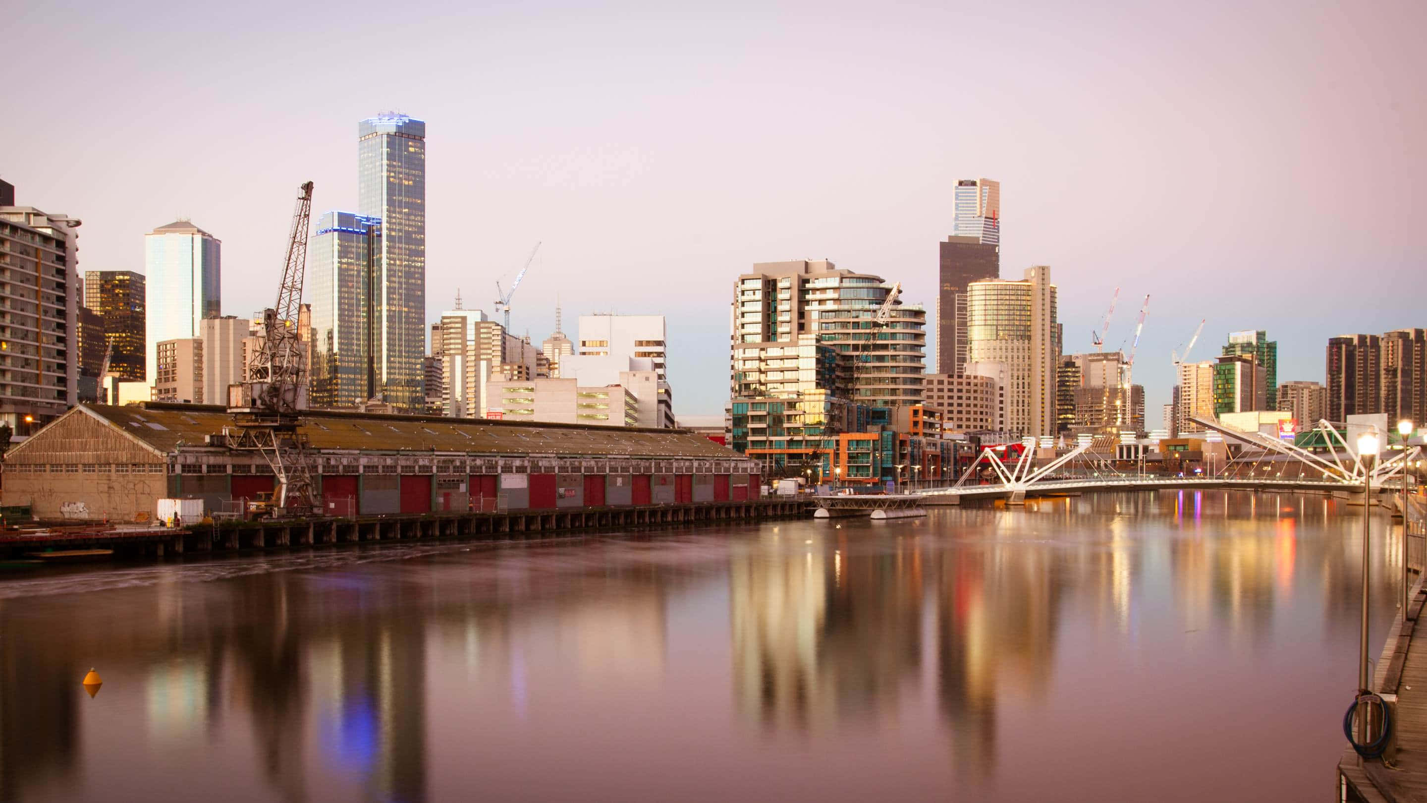 Melbourne South Wharf, skyline, dusk, 2K Desktop Wallpaper