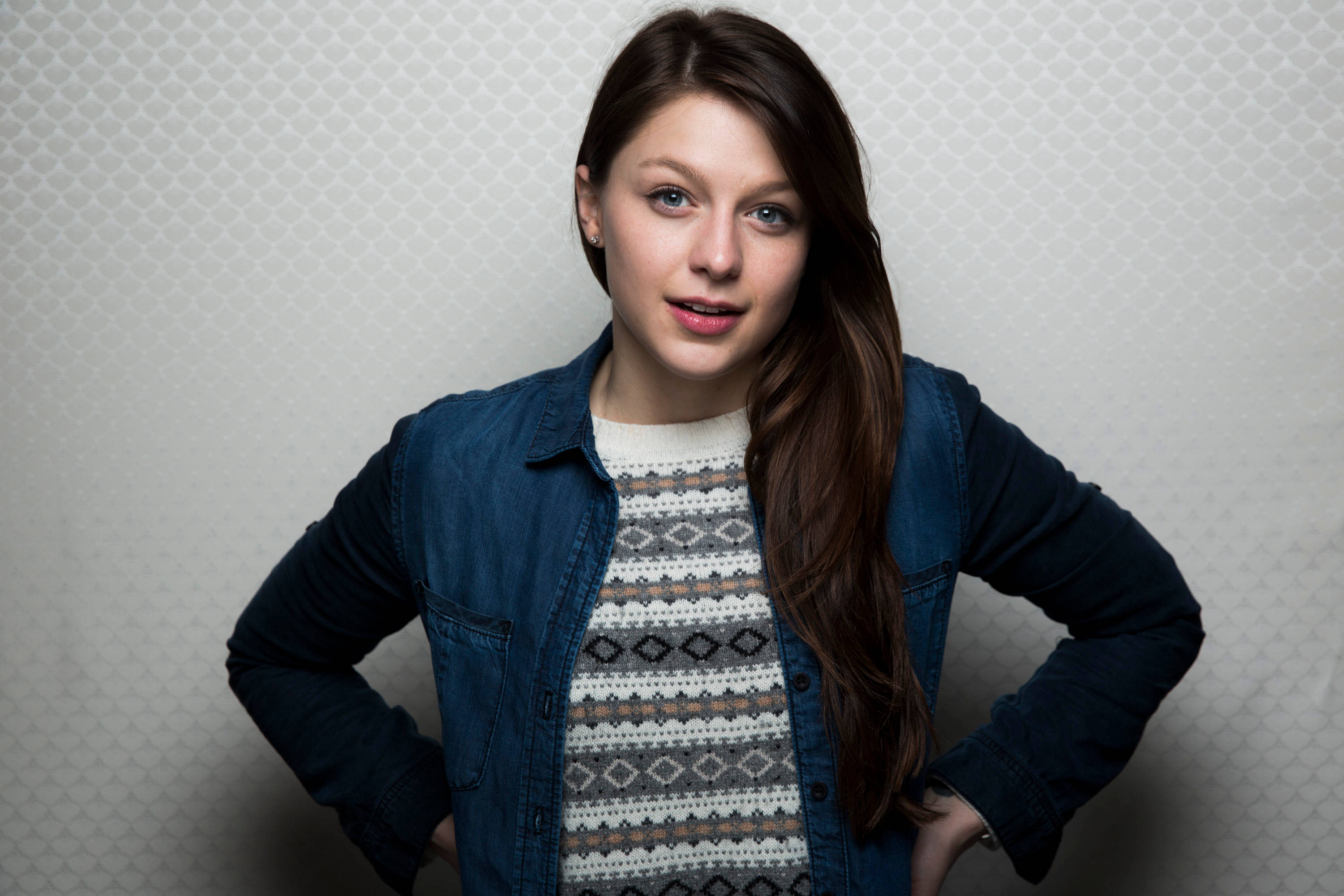 Melissa Benoist, denim jacket, long brown hair, 2K Desktop Wallpaper