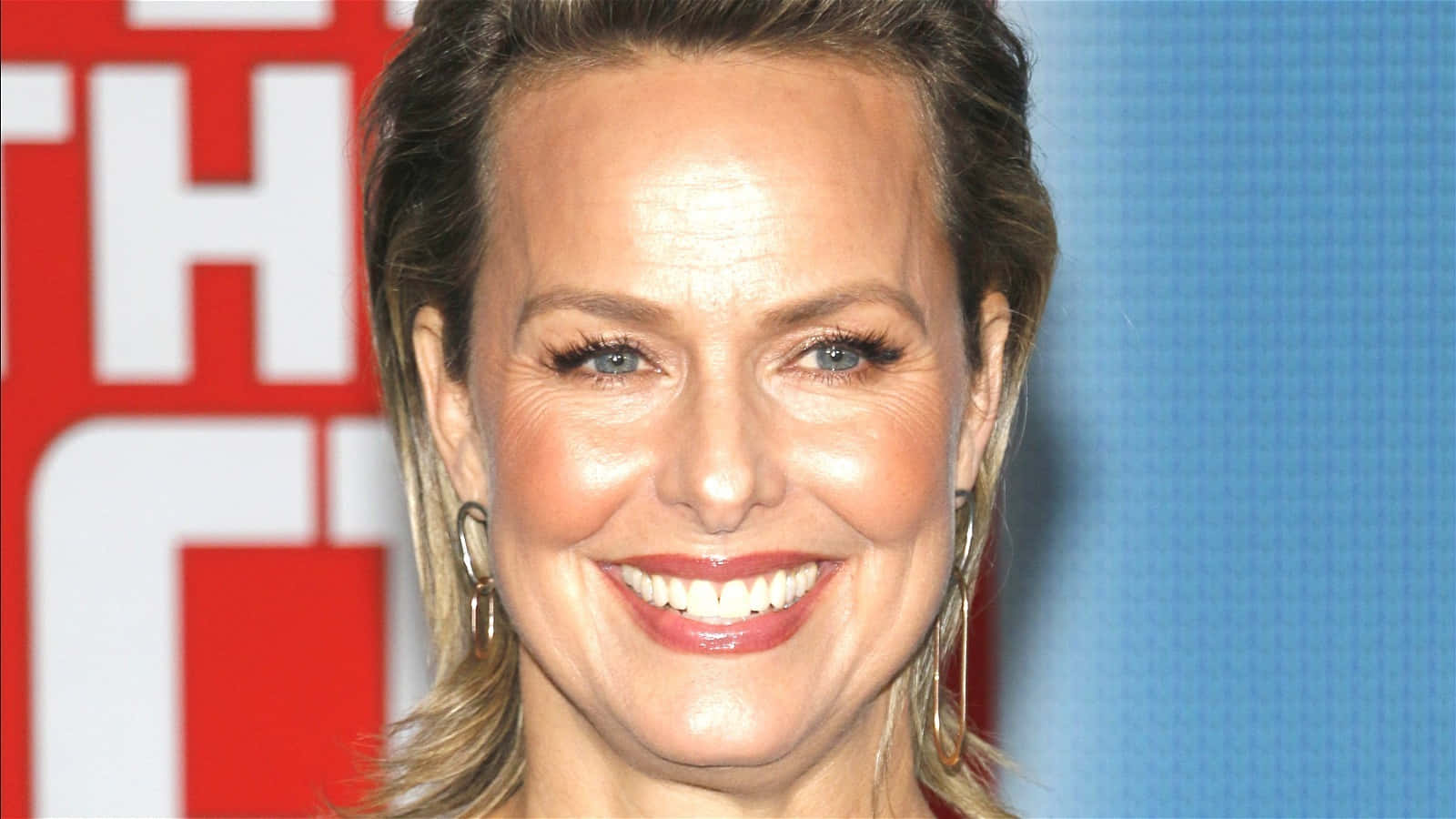 Melora Hardin, smiling, red carpet event, HD Desktop Wallpaper