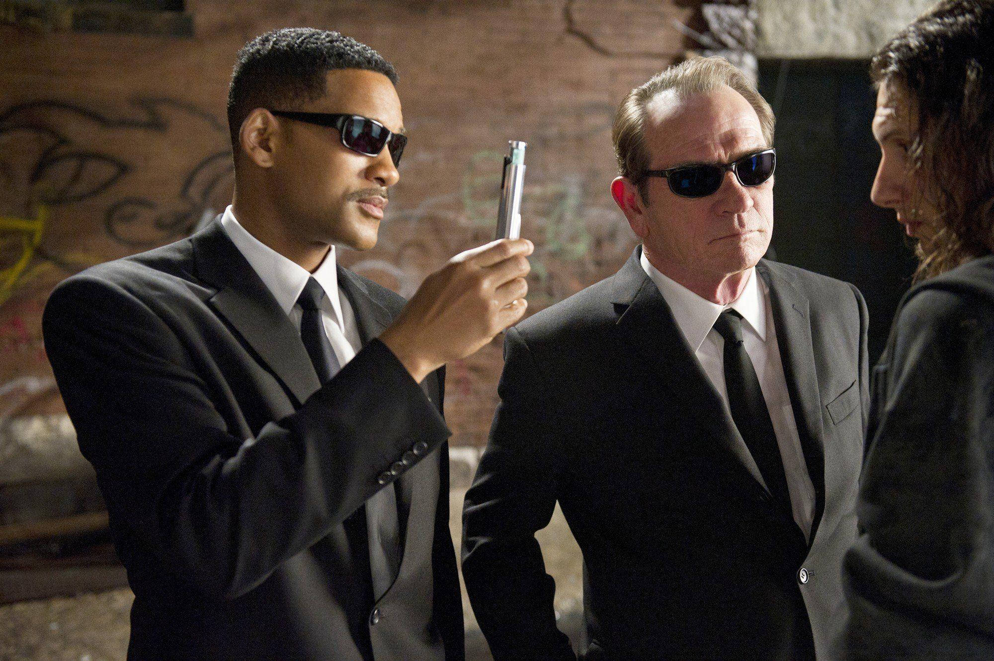Men in Black, black suits, sunglasses, Full HD Desktop Wallpaper
