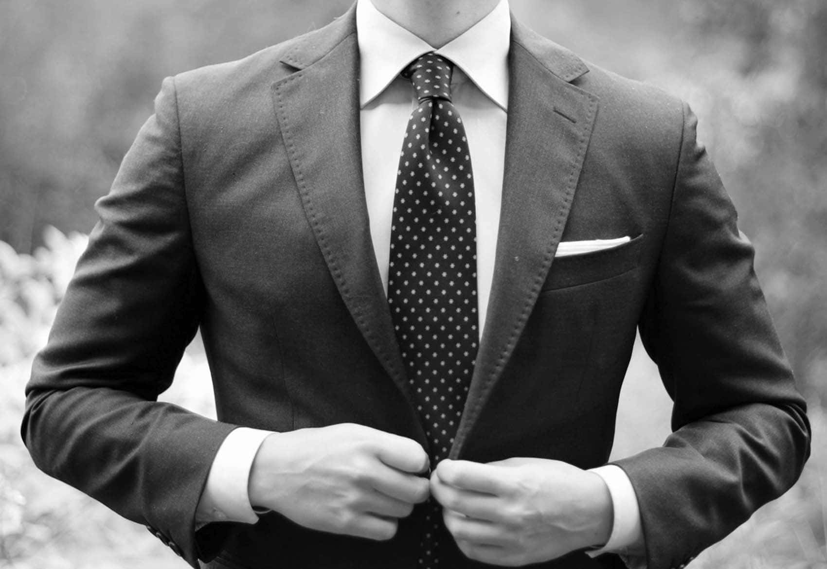 men suit, polka dots necktie, sharp suit, HD Desktop Wallpaper