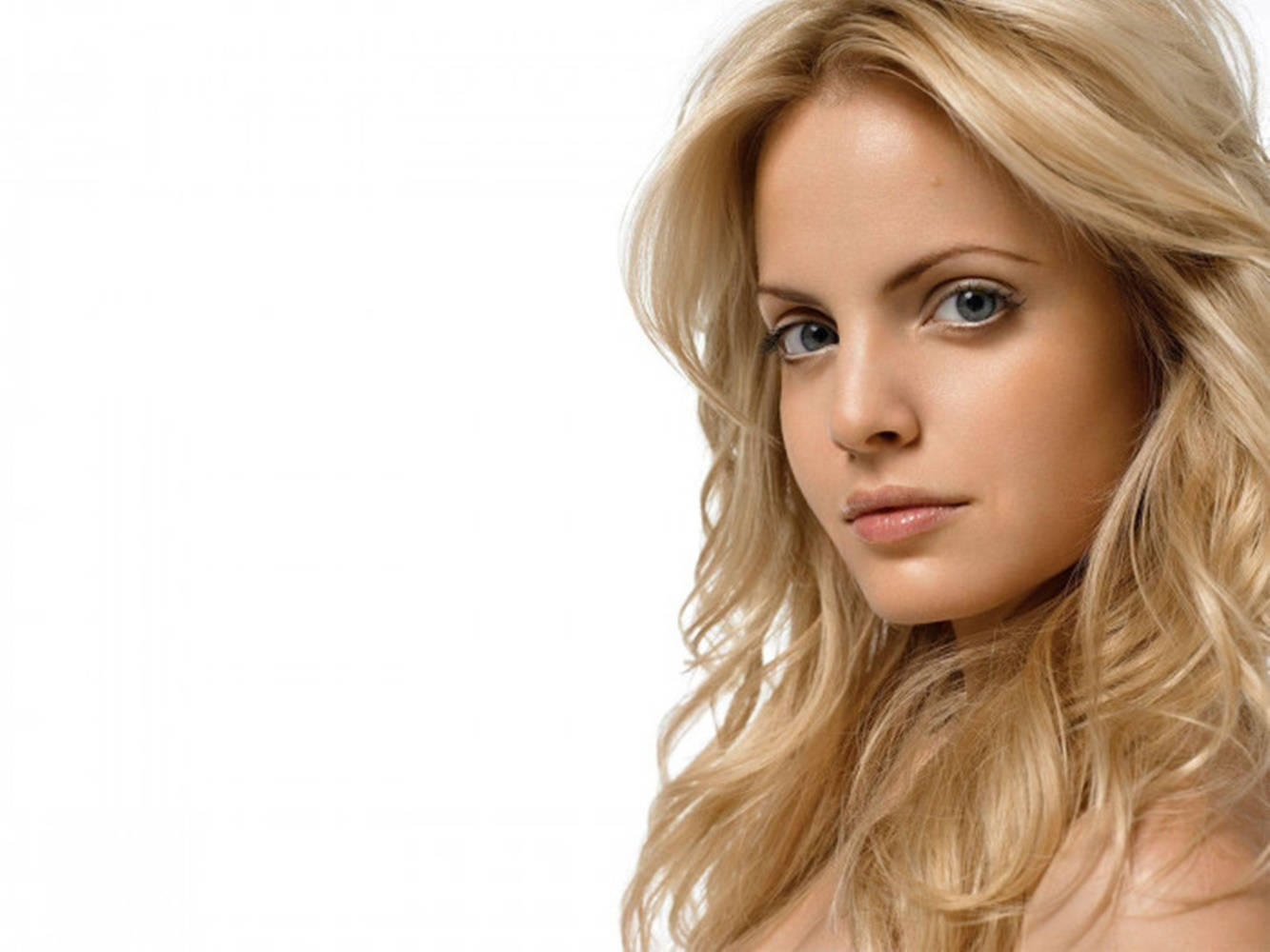 Mena Suvari, blonde, blue eyes, HD Desktop Wallpaper