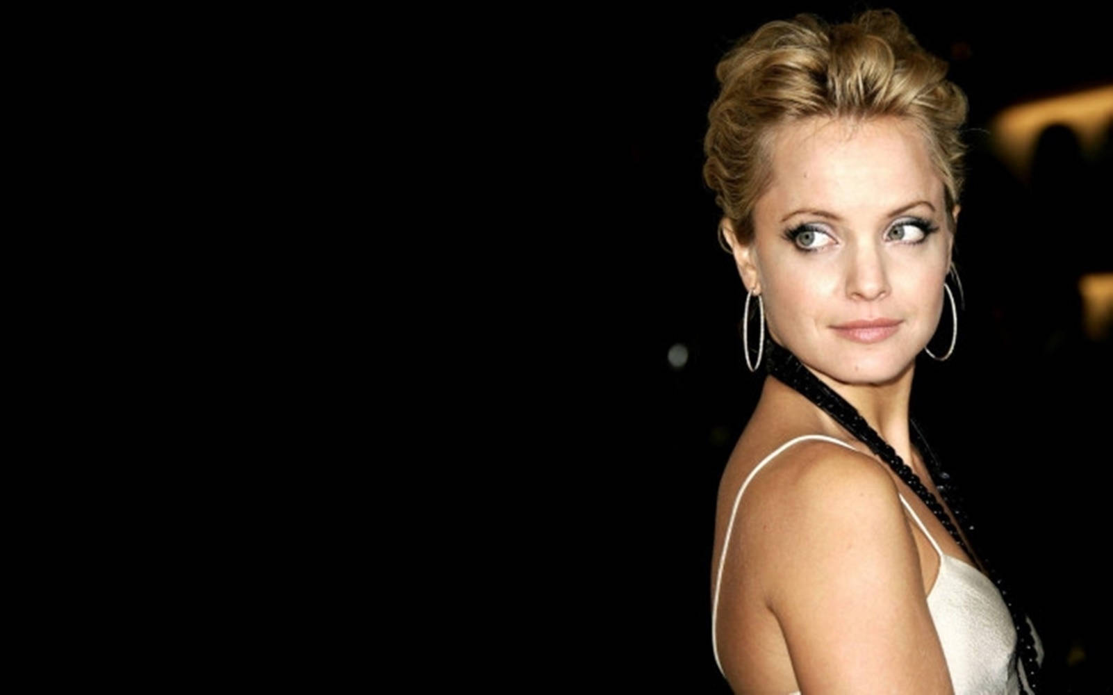 Mena Suvari, messy hair, blonde hair, HD Desktop Wallpaper