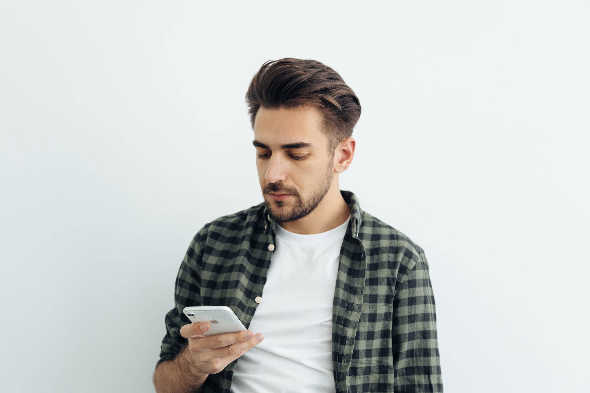 mens haircut undercut fade, plaid shirt, smartphone, Full HD Desktop Wallpaper