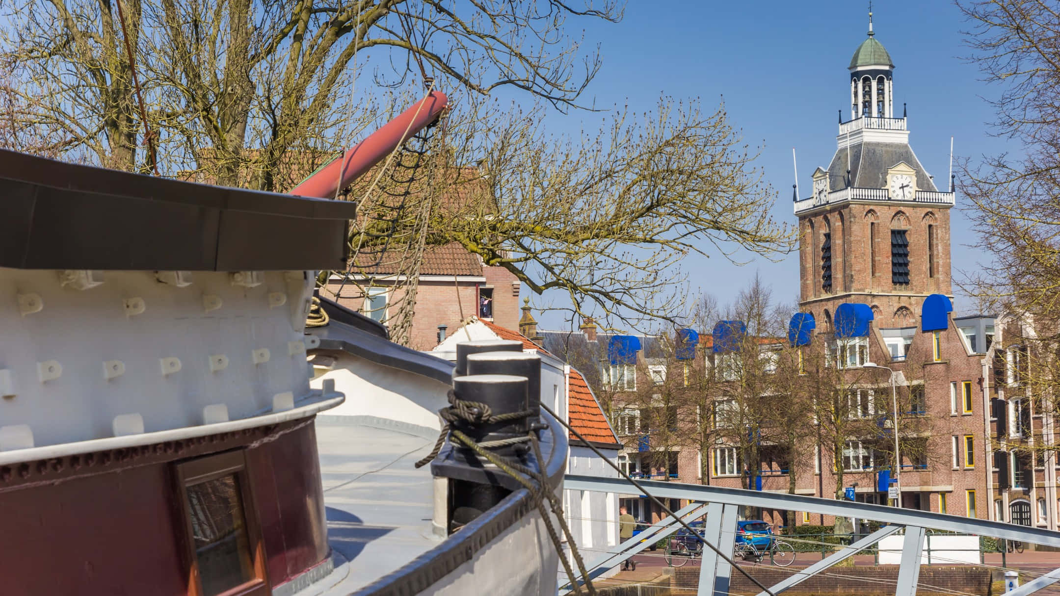 Meppel, historic church tower, canal-side buildings, Full HD Desktop Wallpaper