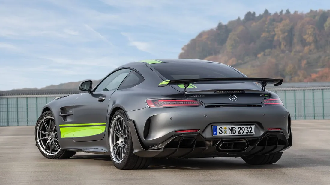 Mercedes AMG GTR