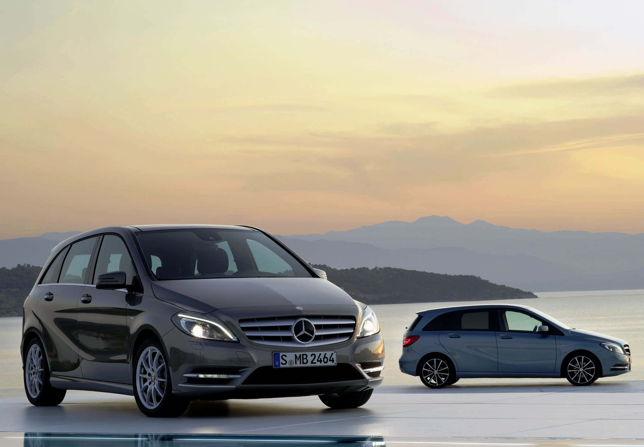 Mercedes Benz B-class, golden sunset, reflective platform, Full HD Desktop Wallpaper