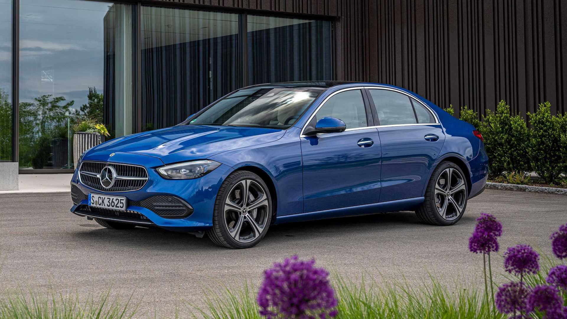 Mercedes Benz C300, sleek blue, modern building, Full HD Desktop Wallpaper