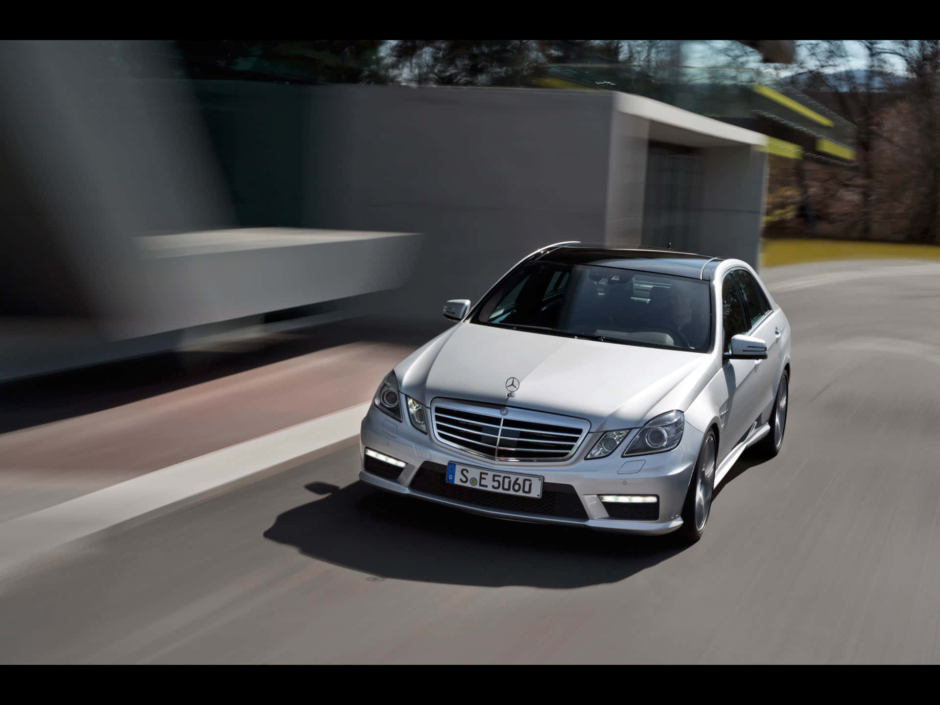 Mercedes Benz Clase E, silver, sedan, Full HD Desktop Wallpaper