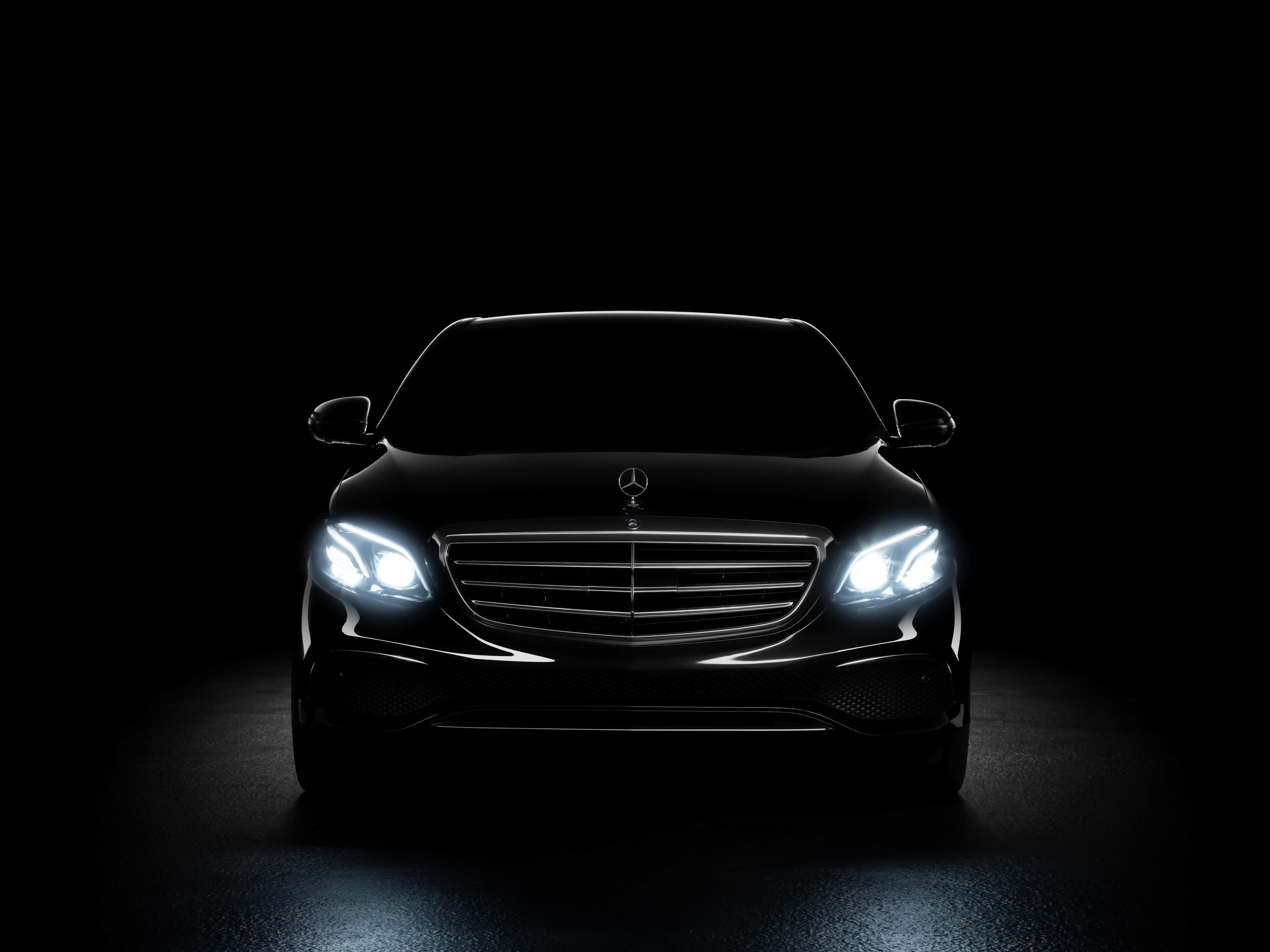 Mercedes Benz Clase E, black, sedan, 8K Desktop Wallpaper