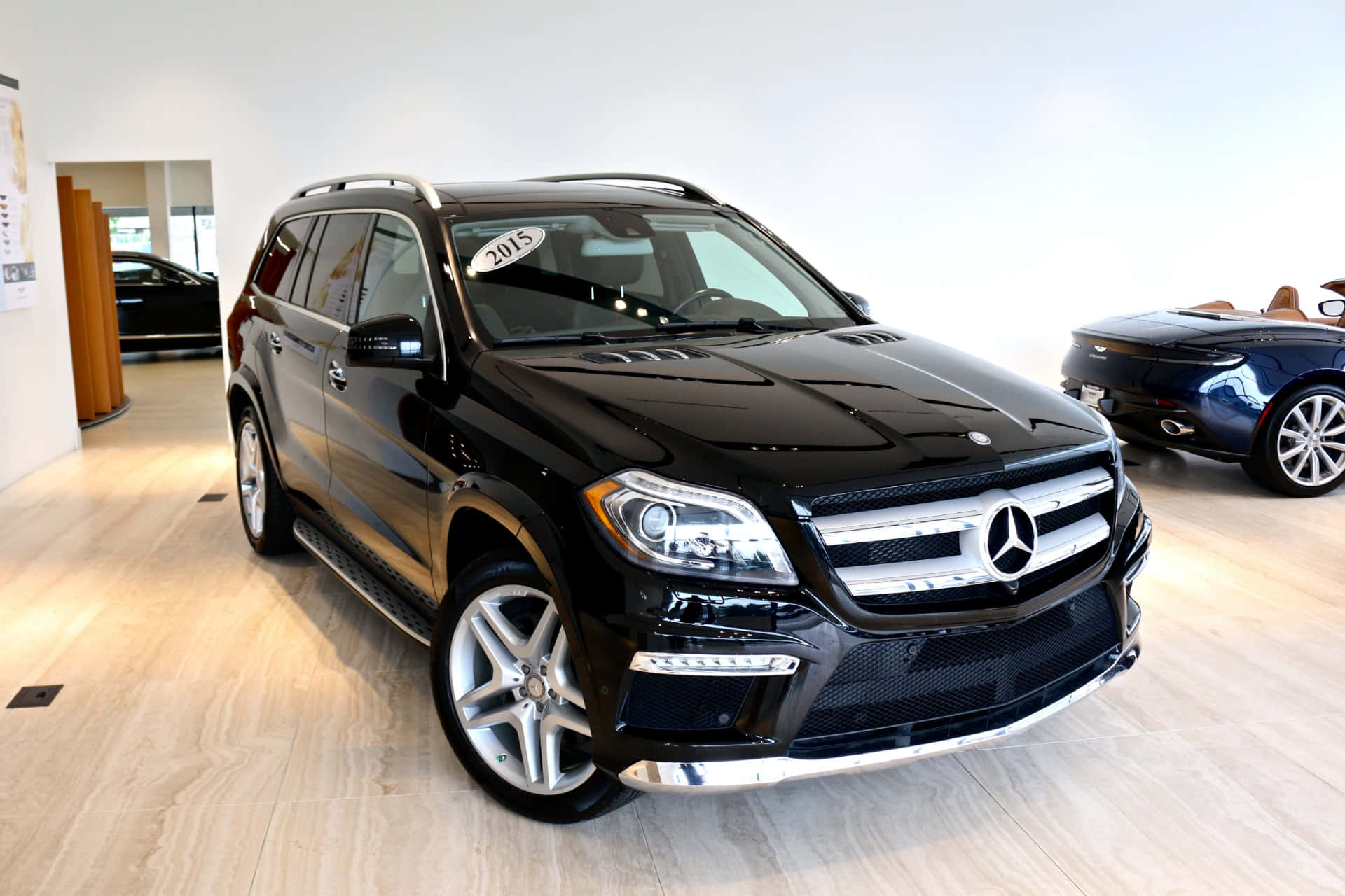 Mercedes-Benz GL-Class, sleek black, showroom lights, Full HD Desktop Wallpaper