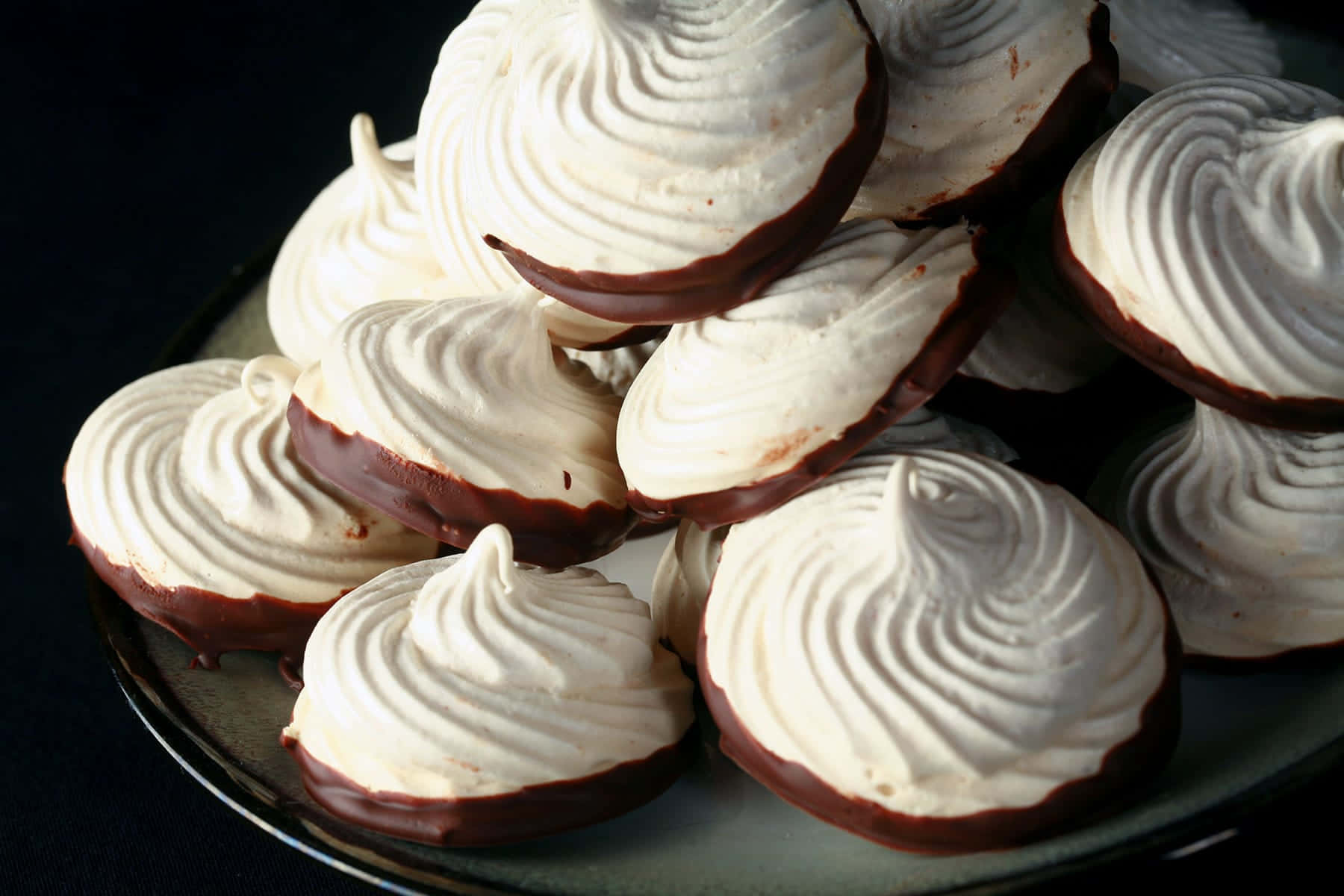 Meringue, glossy chocolate-dipped meringue cookies, dark plate, HD Desktop Wallpaper