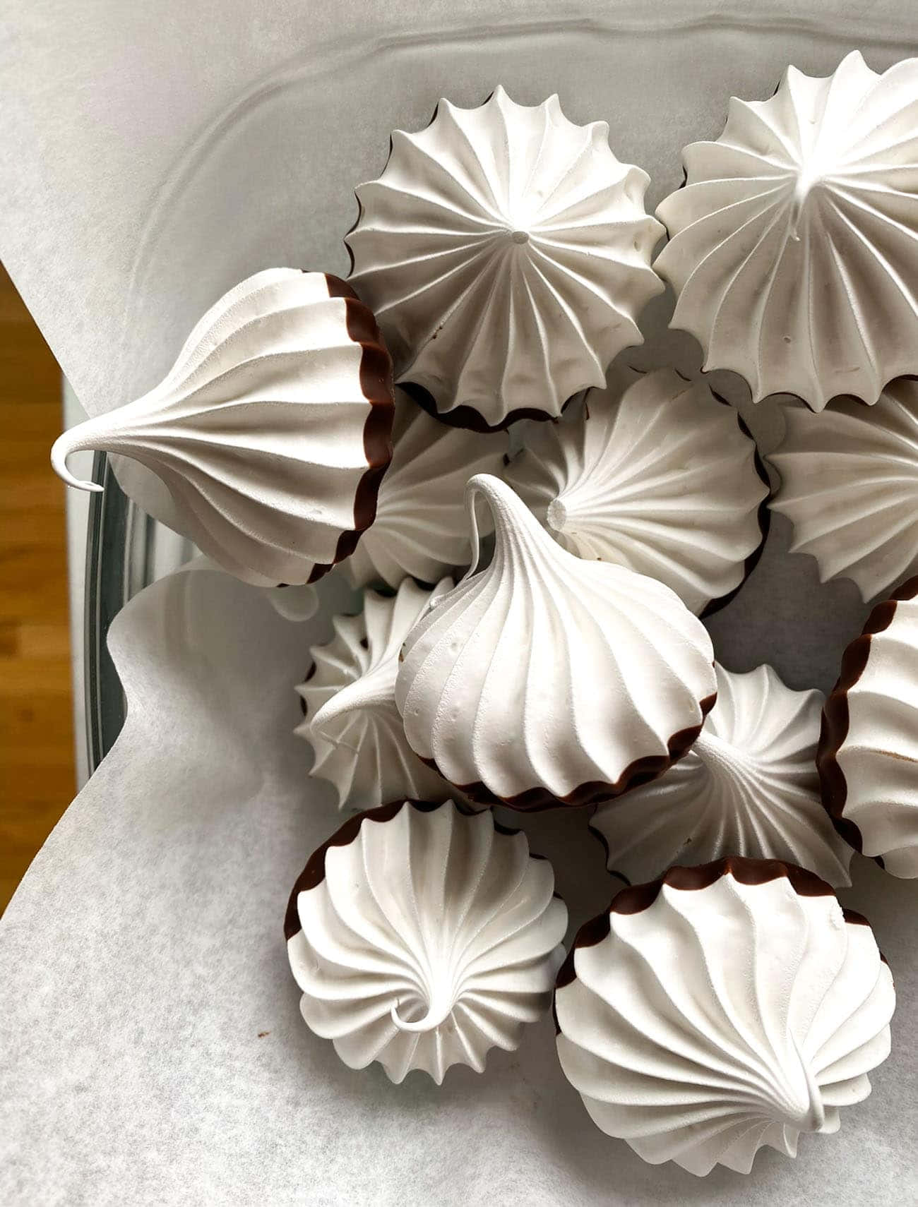 Meringue, white meringue kisses, chocolate edges, HD Phone Wallpaper