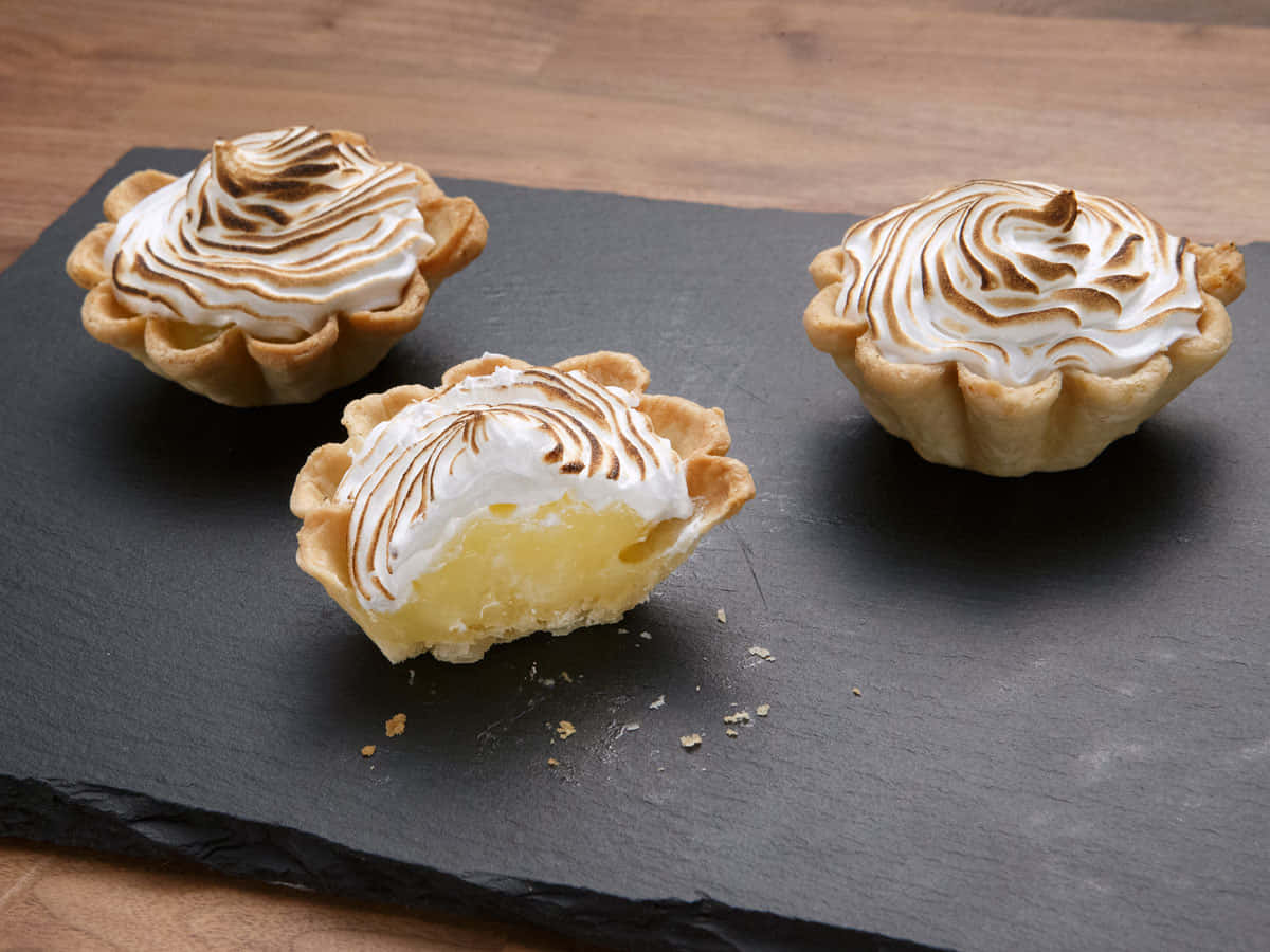 lemon meringue tarts, toasted peaks, dark slate board, SD Desktop Wallpaper