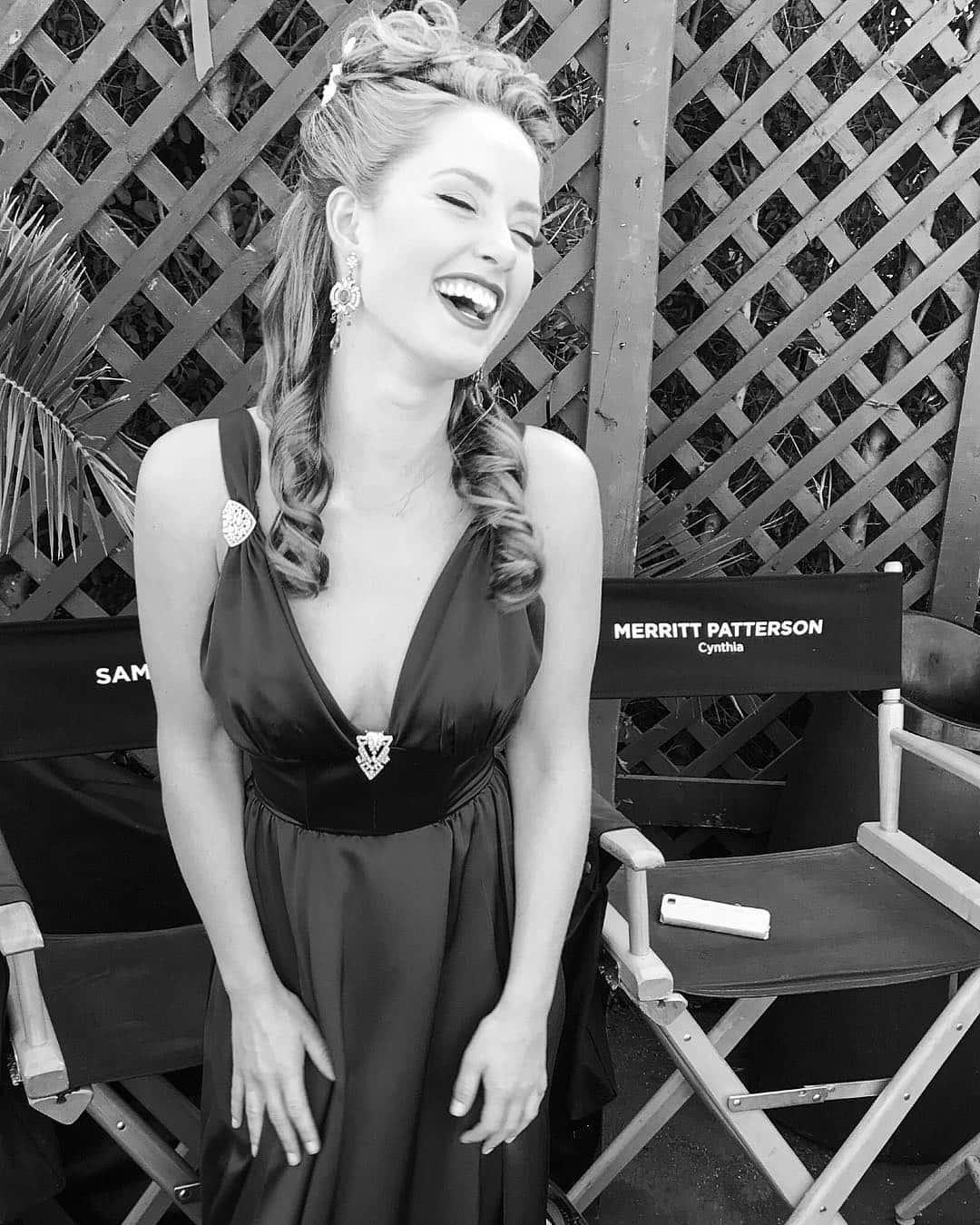 Merritt Patterson, film set, director chairs, HD Phone Wallpaper