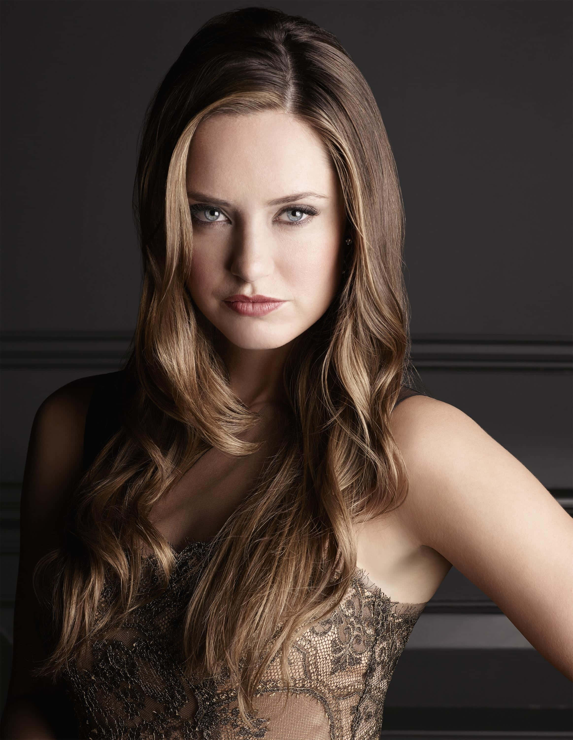 Merritt Patterson, long wavy brown hair, striking blue eyes, 2K Phone Wallpaper