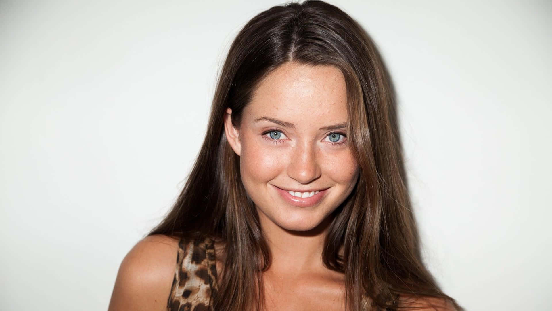 Merritt Patterson, leopard print top, long brown hair, Full HD Desktop Wallpaper