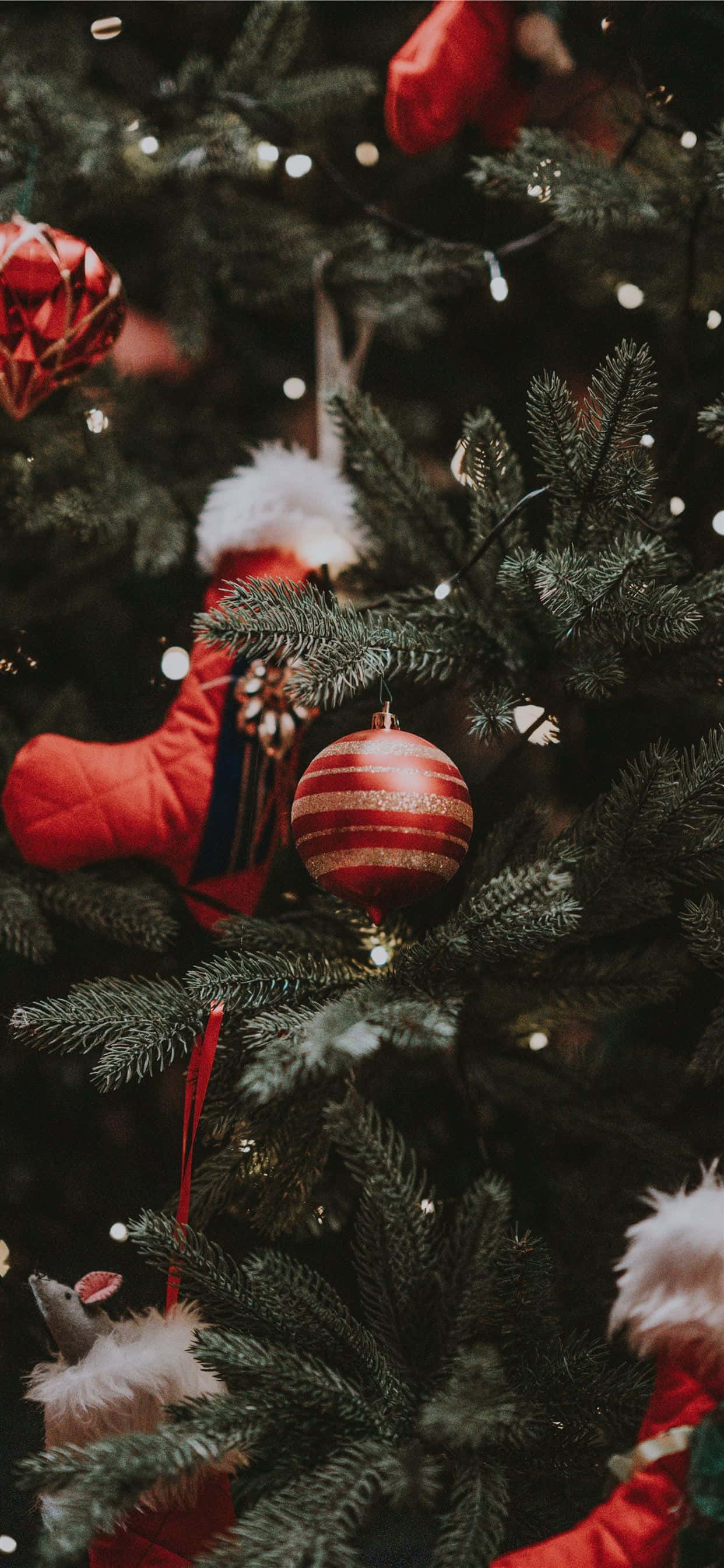 iPhone, Christmas Aesthetic, baubles, 2K Phone Wallpaper