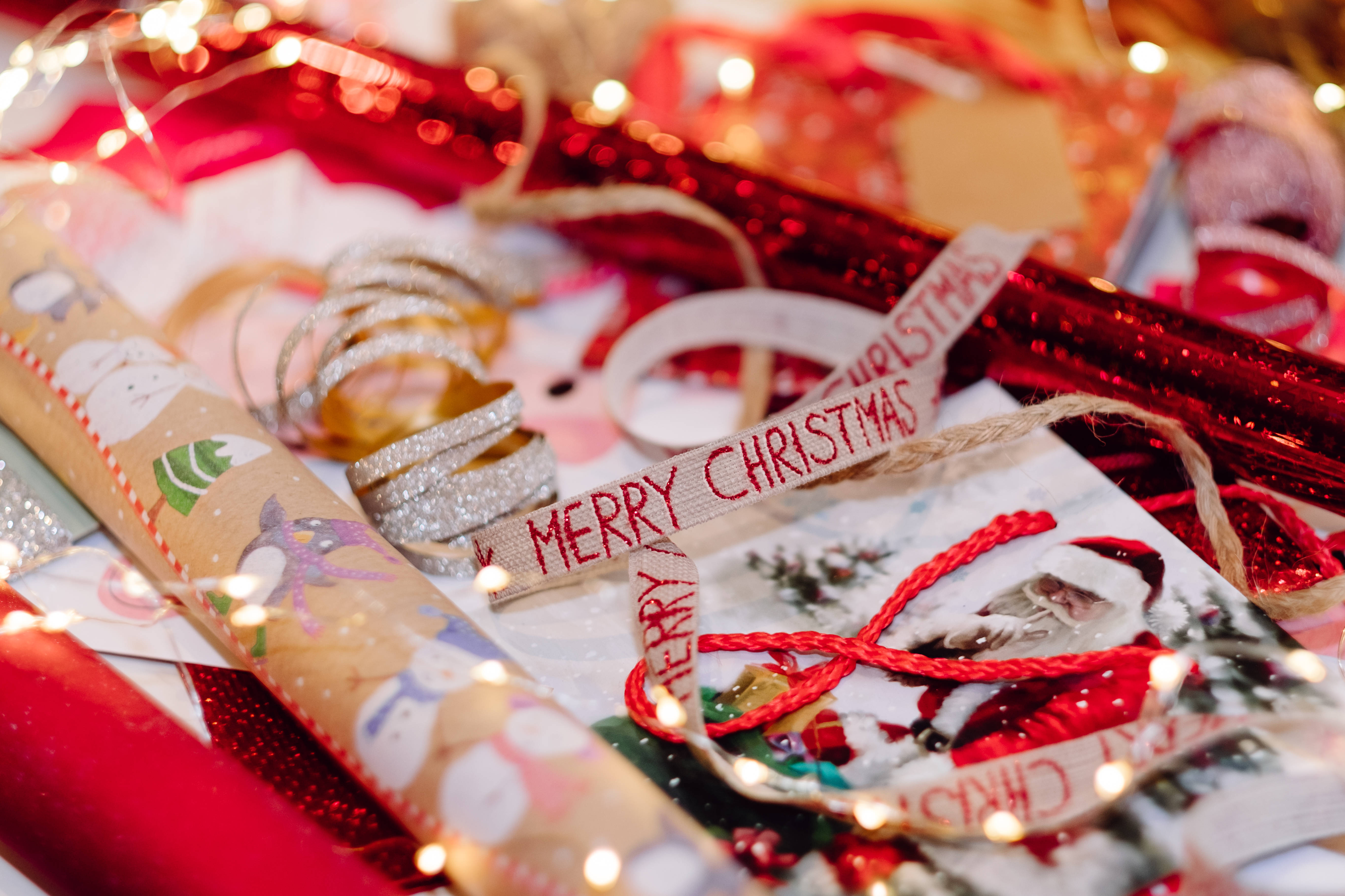 Merry Christmas, wrapping paper, ribbons, 5K Desktop Wallpaper