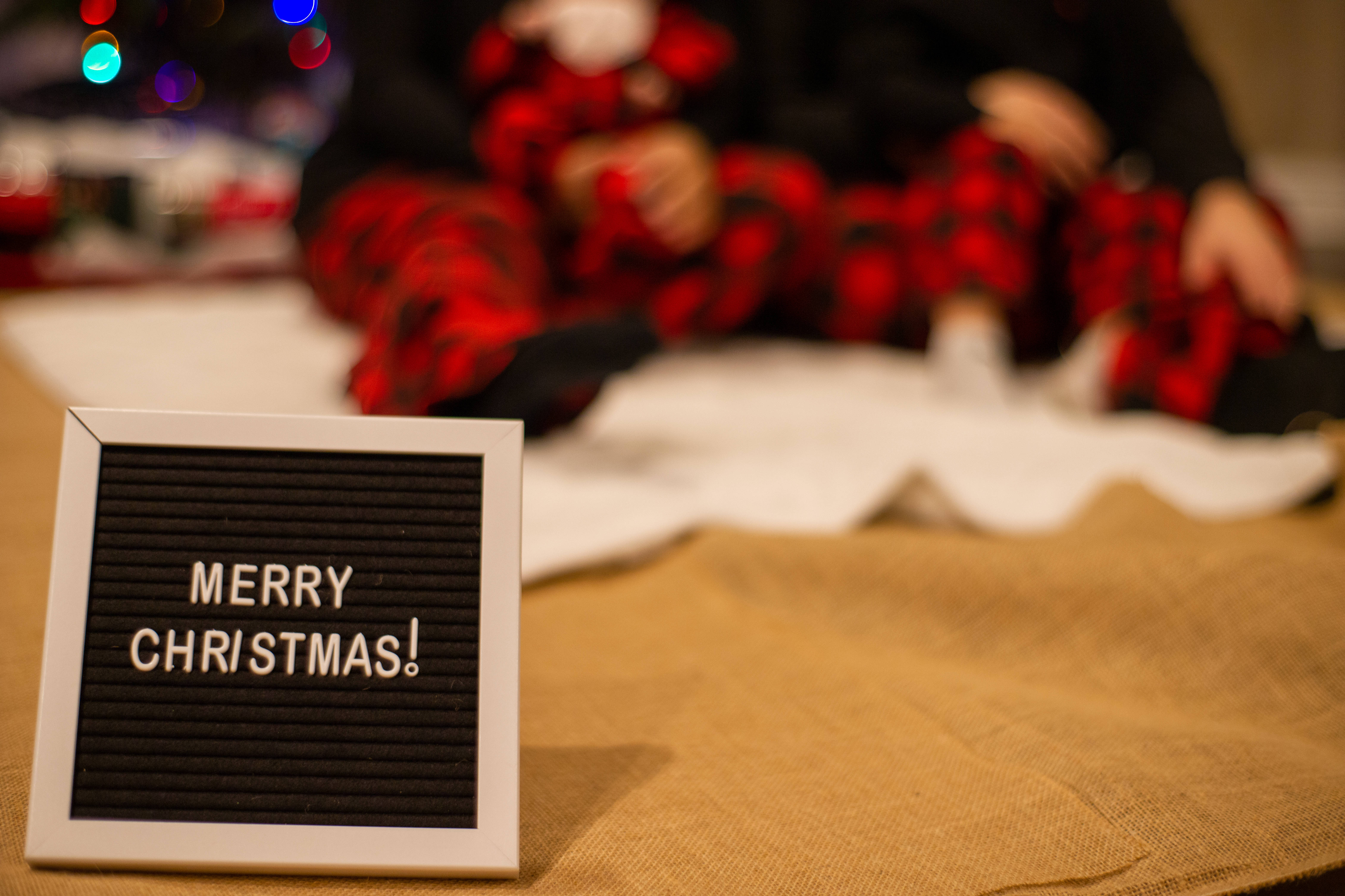 Merry Christmas!, warm lights, red plaid pajamas, 5K Desktop Wallpaper