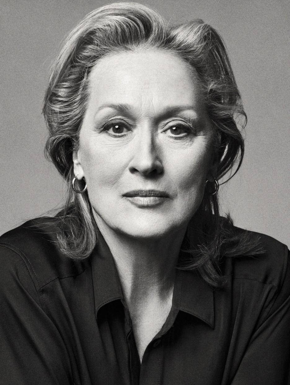Meryl Streep, black and white portrait, soft lighting, SD Phone Wallpaper