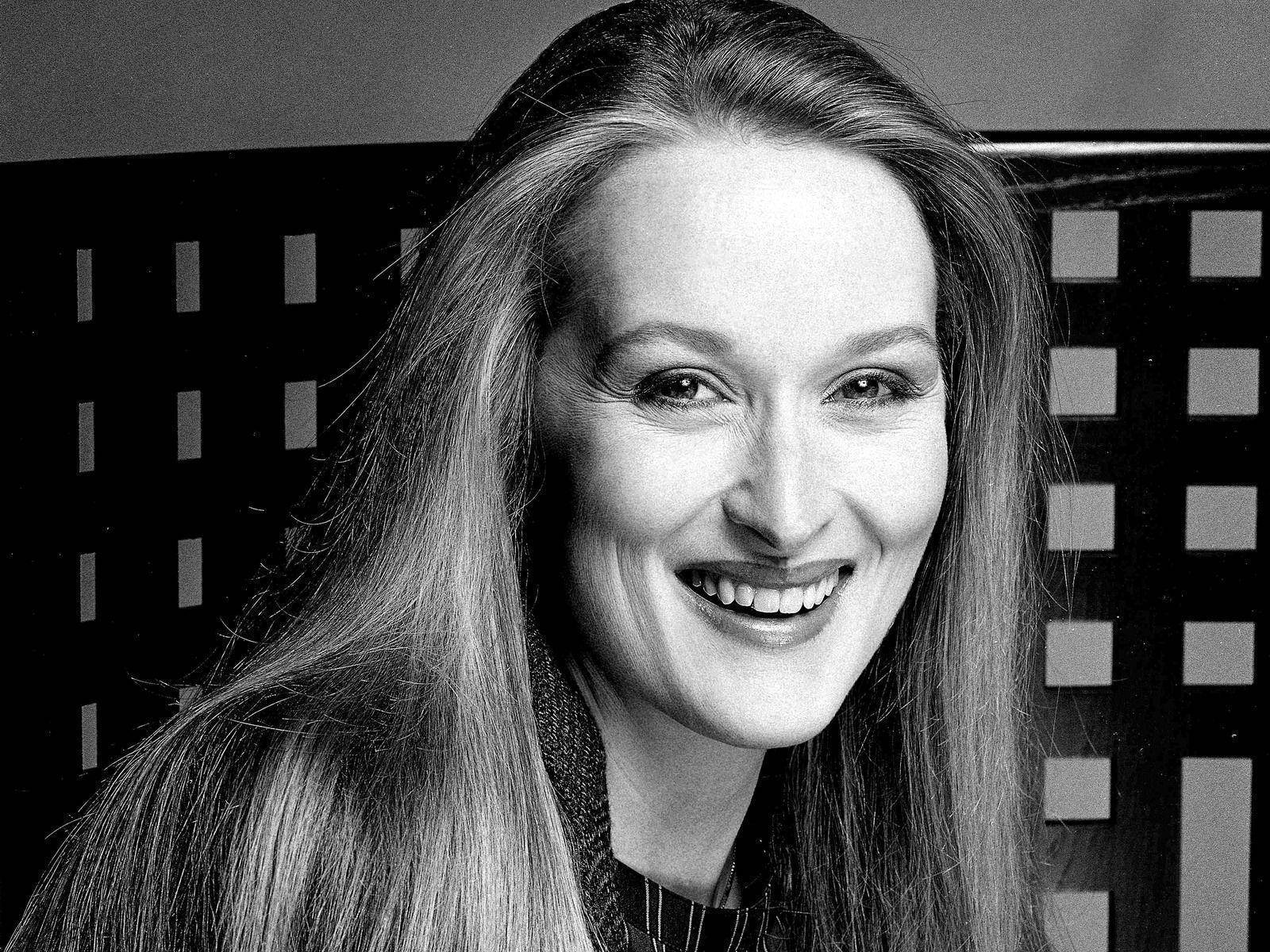 Meryl Streep, black and white portrait, smiling woman, HD Desktop Wallpaper