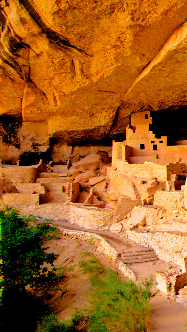 Mesa Verde National Park, cliff dwellings, orange sandstone overhang, SD Phone Wallpaper