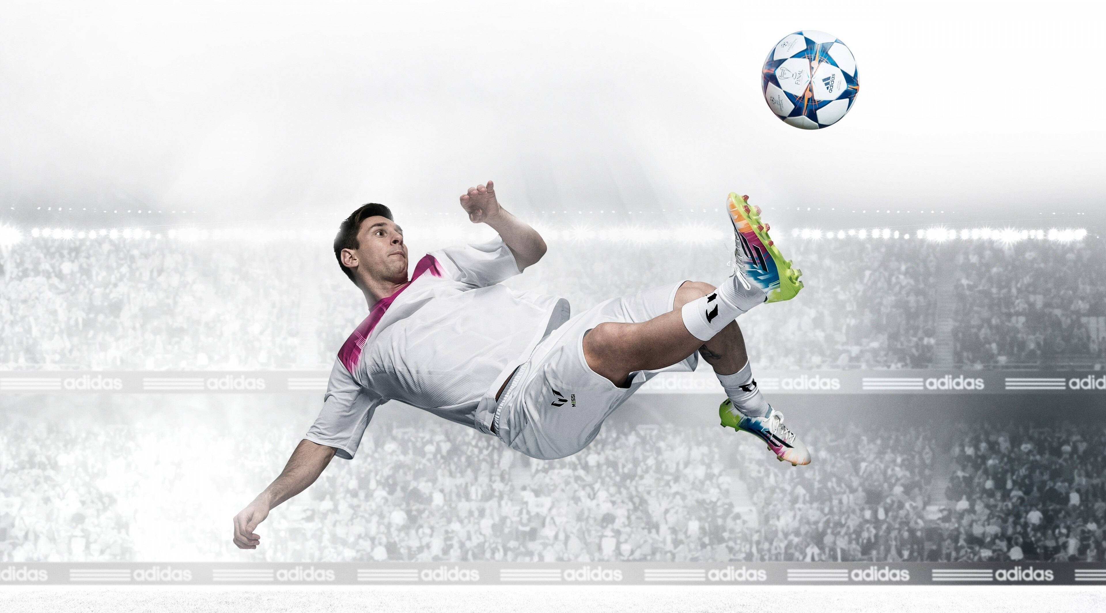 Flying Kick Messi, bicycle kick, stadium crowd, 4K Desktop Wallpaper