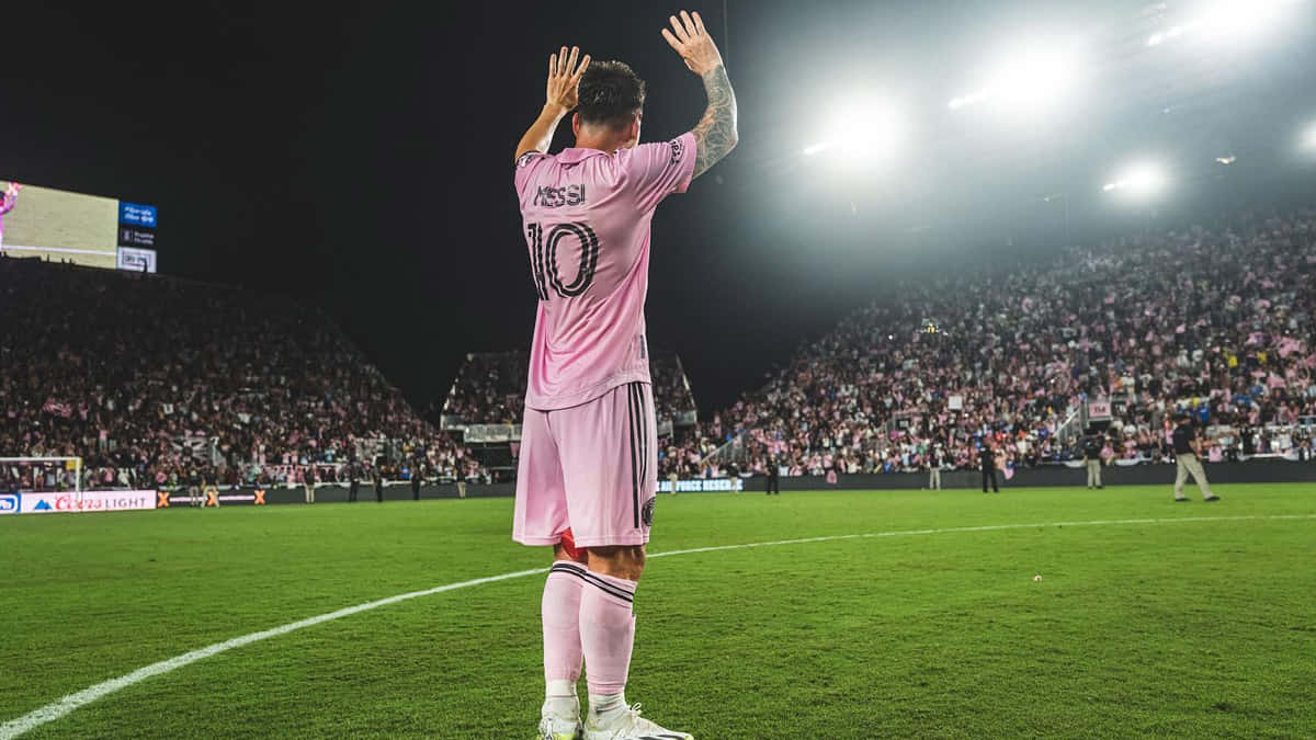 Messi, Inter Miami, pink jersey, SD Desktop Wallpaper