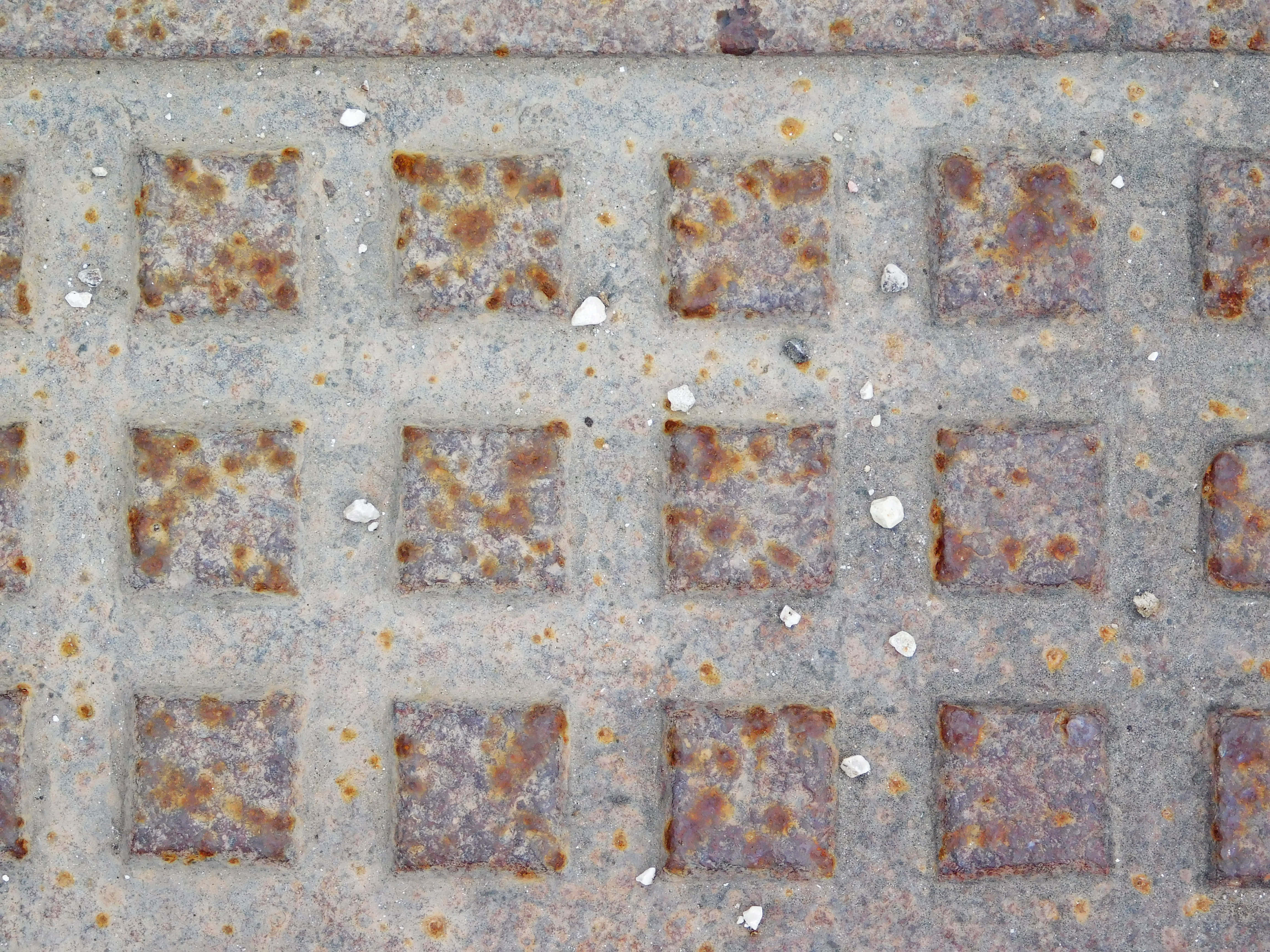 metal texture, weathered metal grating, rusted square plates, 4K Desktop Wallpaper