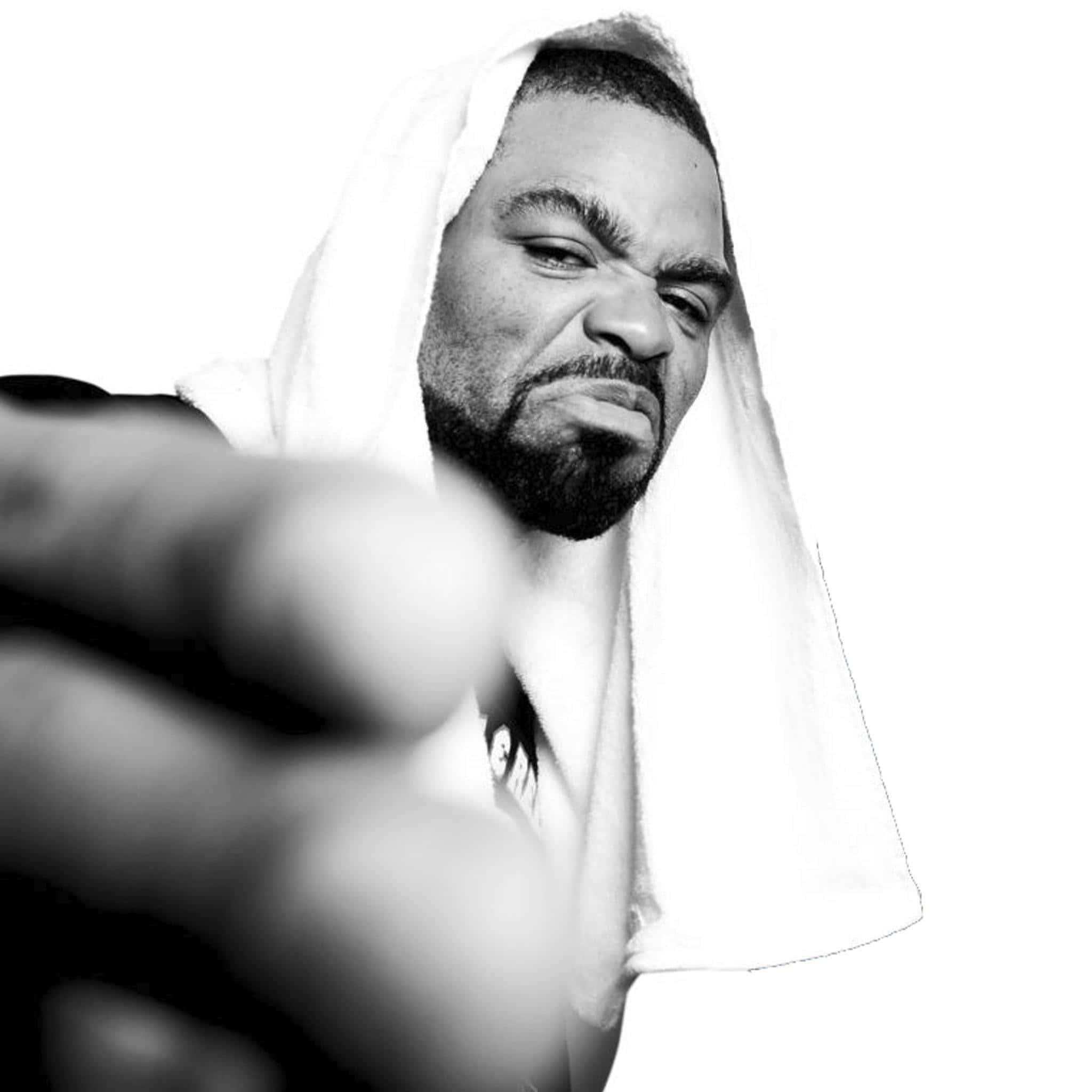 Method man, black and white portrait, towel draped over head, Full HD Desktop Wallpaper