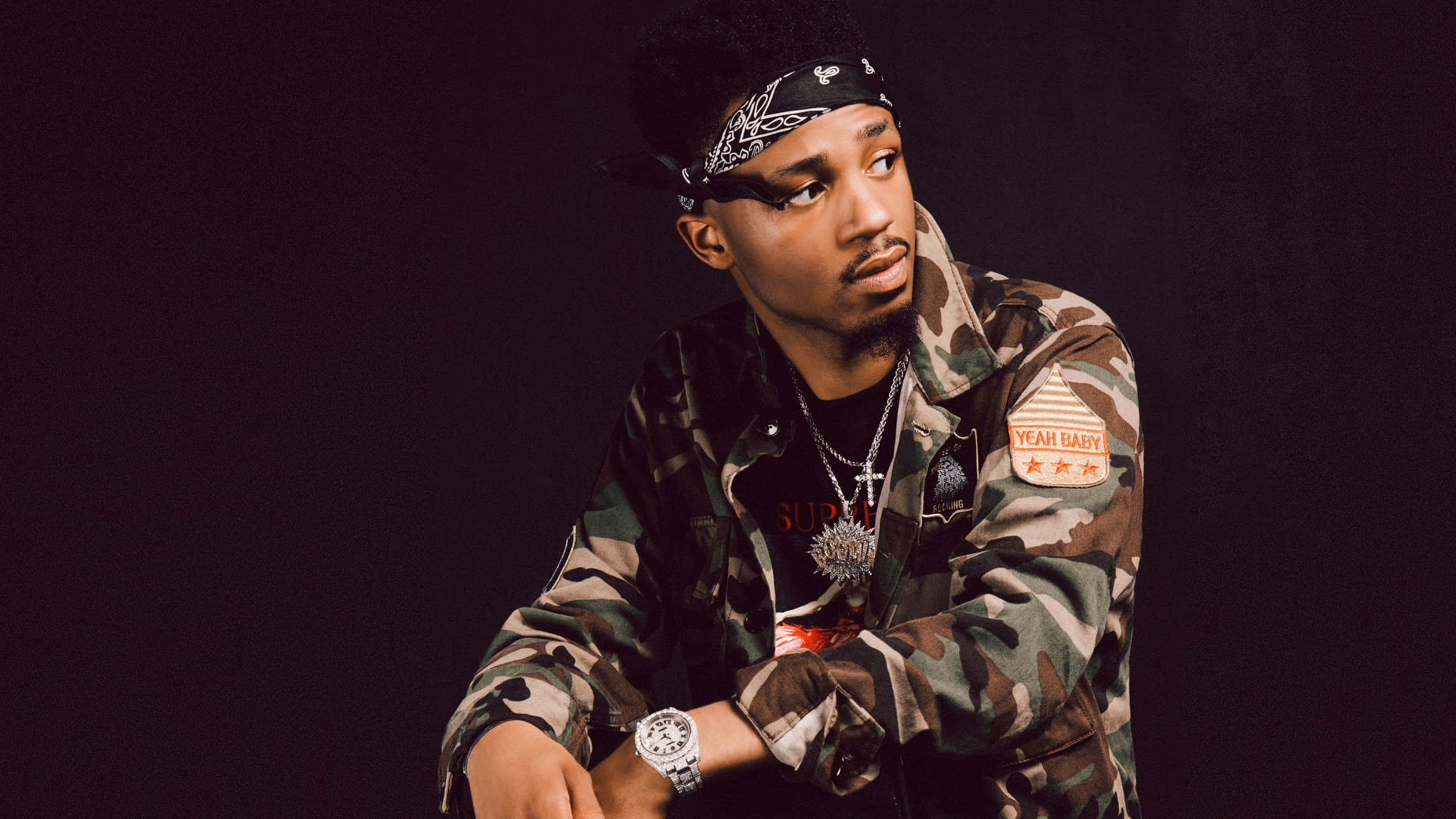 Metro Boomin, camouflage jacket, bandana, 2K Desktop Wallpaper