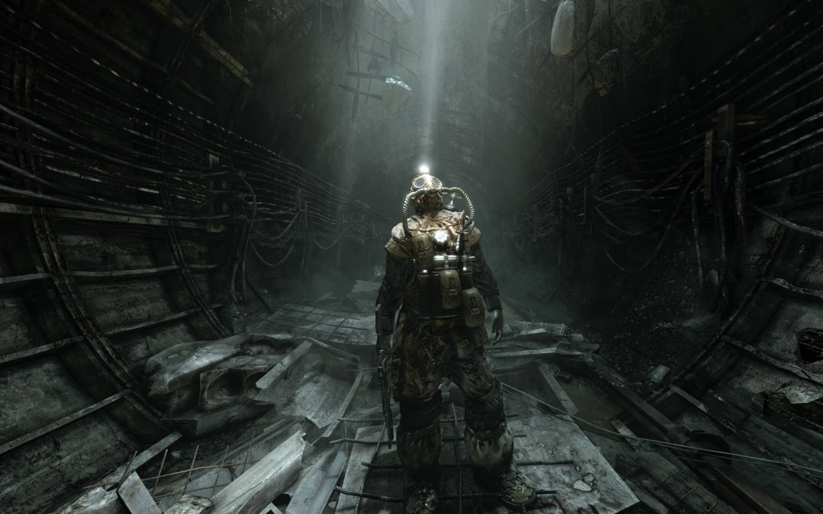 Metro Redux, underground setting, diver, 2K Desktop Wallpaper