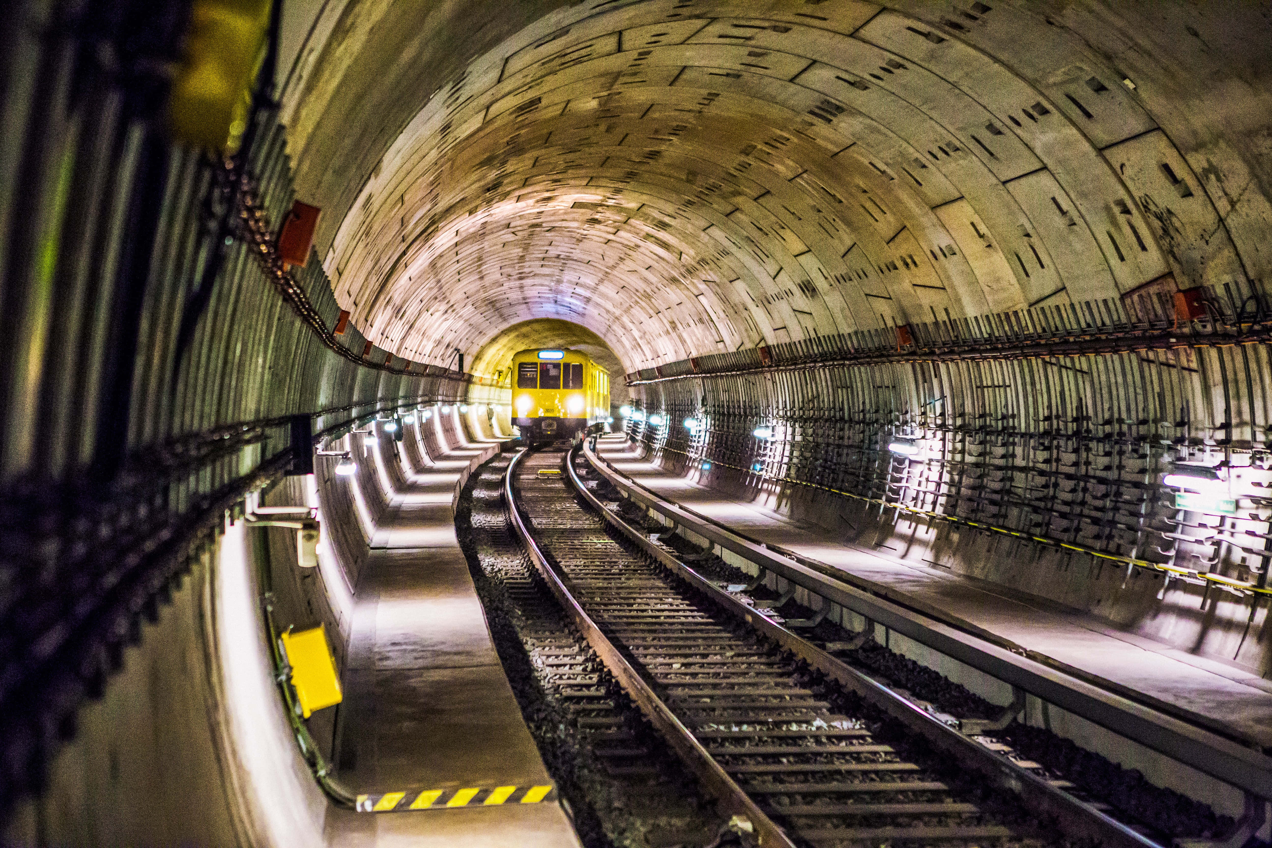 Metro, yellow train, concrete subway tunnel, 4K Desktop Wallpaper