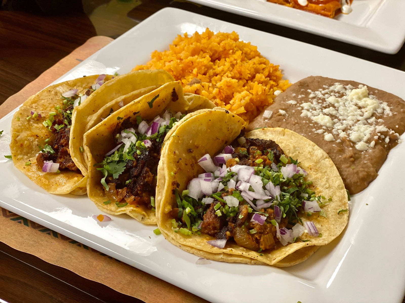 tacos al pastor, rice platter, vibrant orange rice, HD Desktop Wallpaper