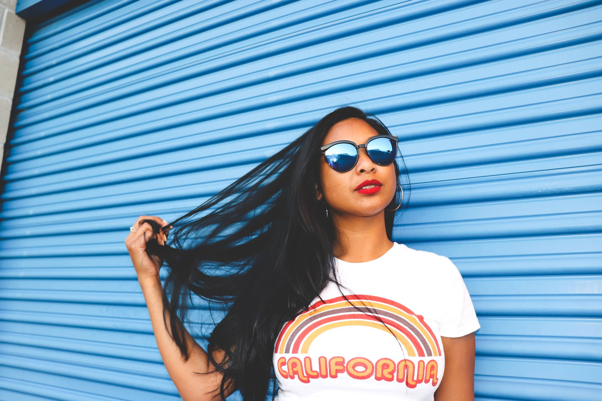 Mexican Girl Rainbow, California rainbow t-shirt, bright blue corrugated metal door, Full HD Desktop Wallpaper