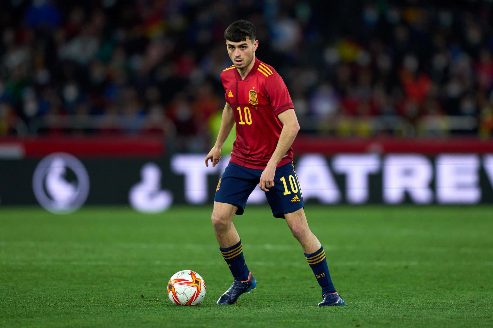 Spanish midfielder number 10, red jersey, number 10, Full HD Desktop Wallpaper