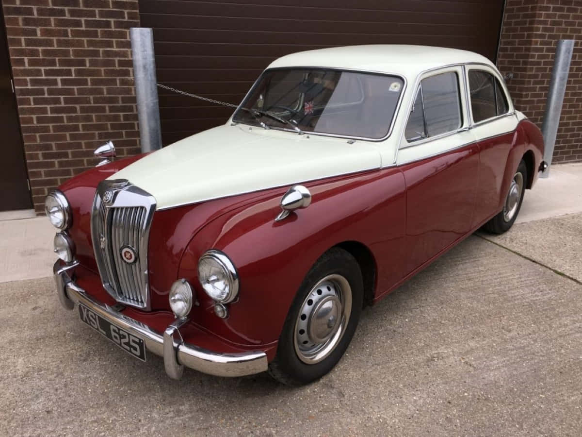 MG Magnette, sedan, two-tone red and cream, SD Desktop Wallpaper