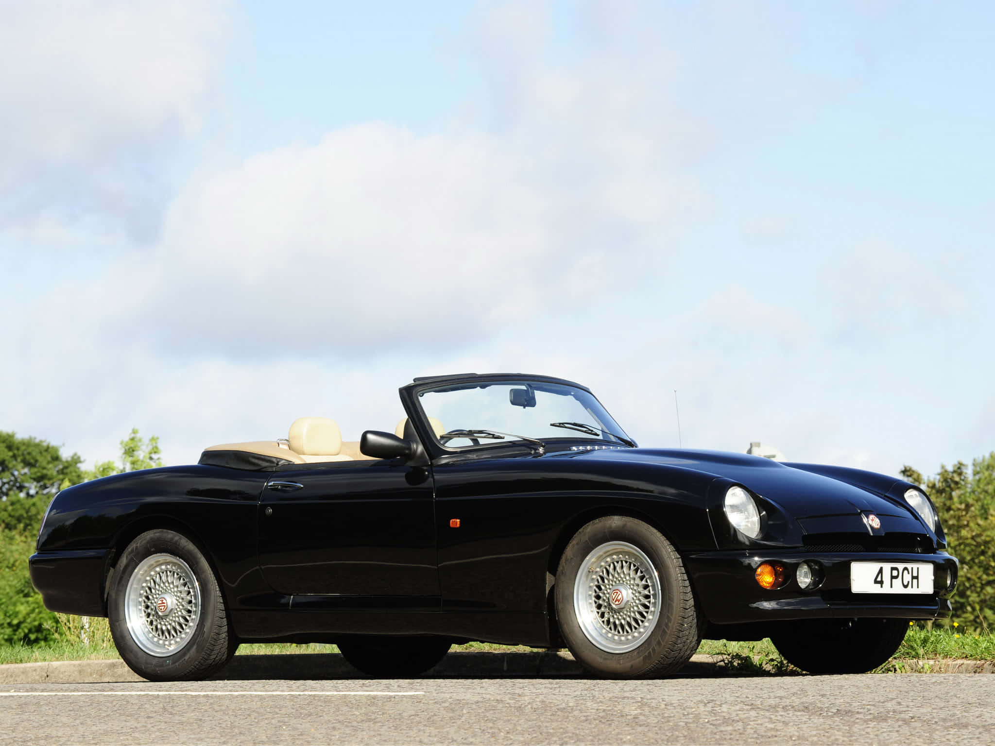 MG RV8, black, beige interior, Full HD Desktop Wallpaper