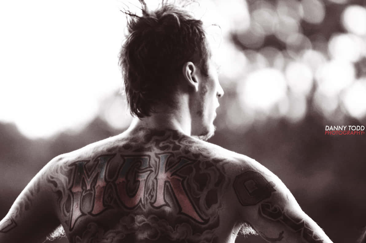MGK, tattooed man, back, SD Desktop Wallpaper