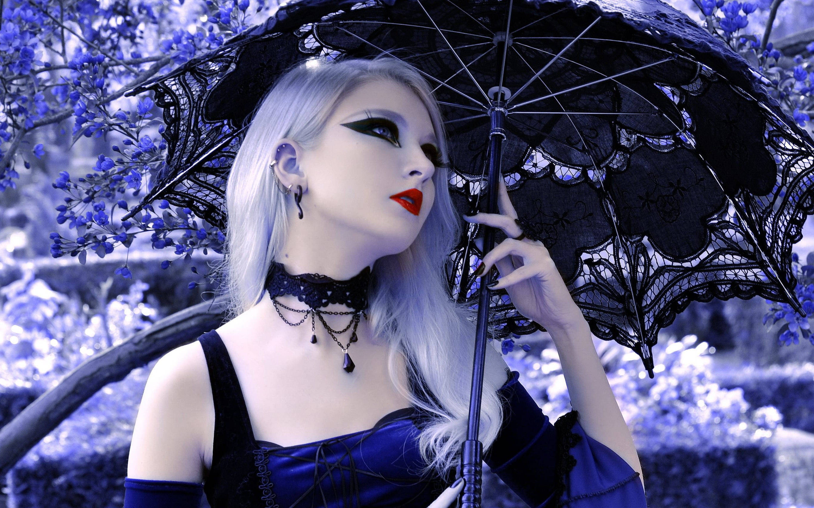 Goth Girl, silver hair, bold makeup, 2K Desktop Wallpaper