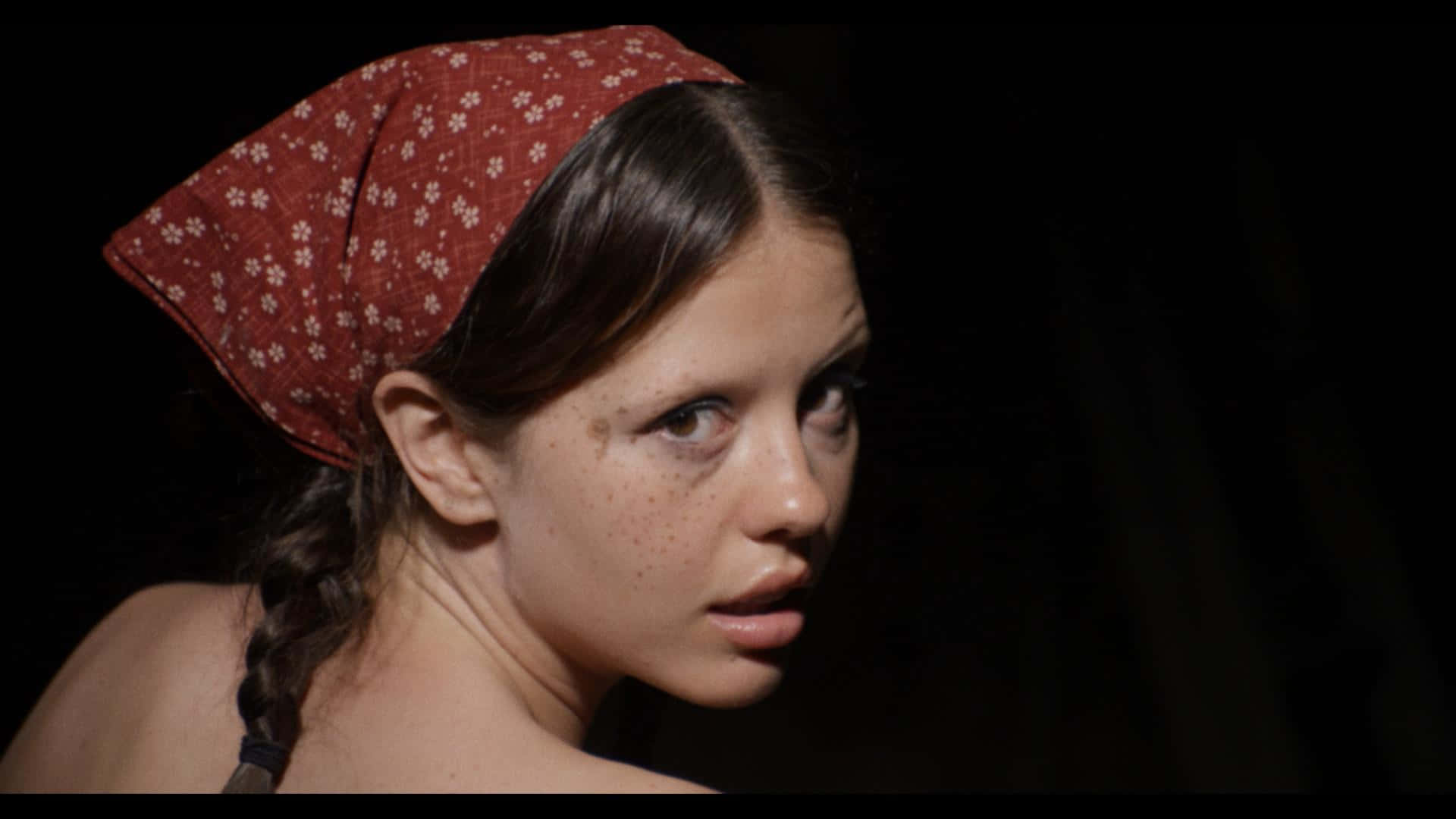 Mia Goth, freckles, red floral headscarf, Full HD Desktop Wallpaper