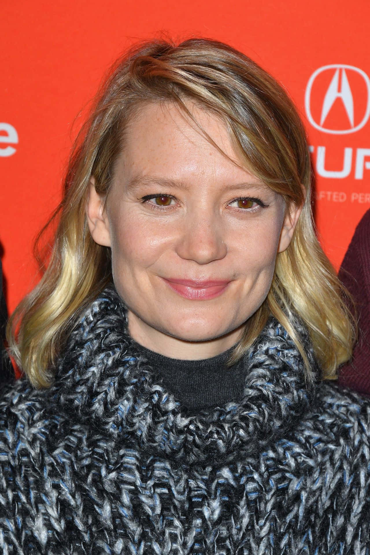 Mia Wasikowska, blonde hair, knit scarf, Full HD Phone Wallpaper