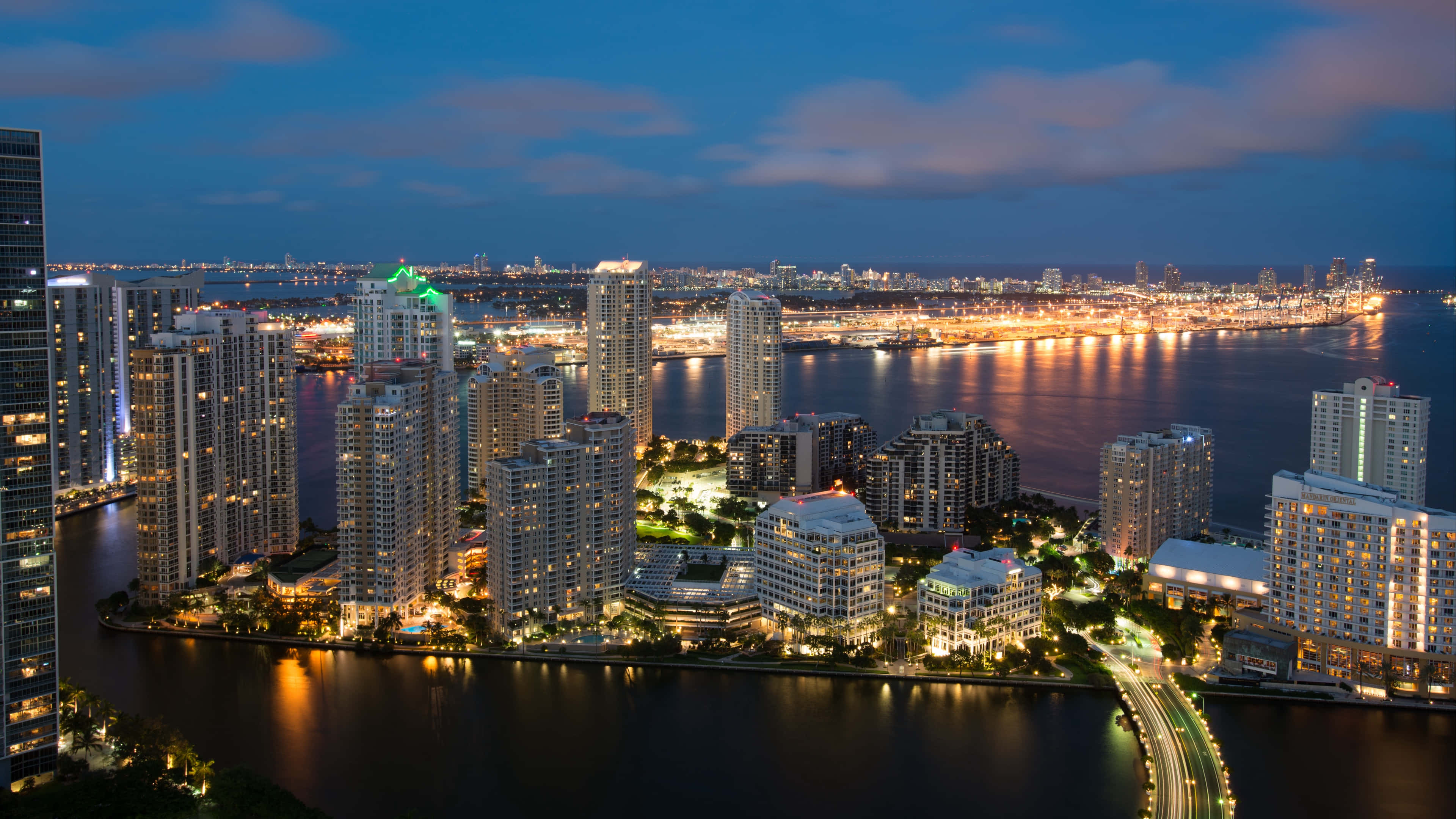 Miami, aerial view, dusk, 4K Desktop Wallpaper